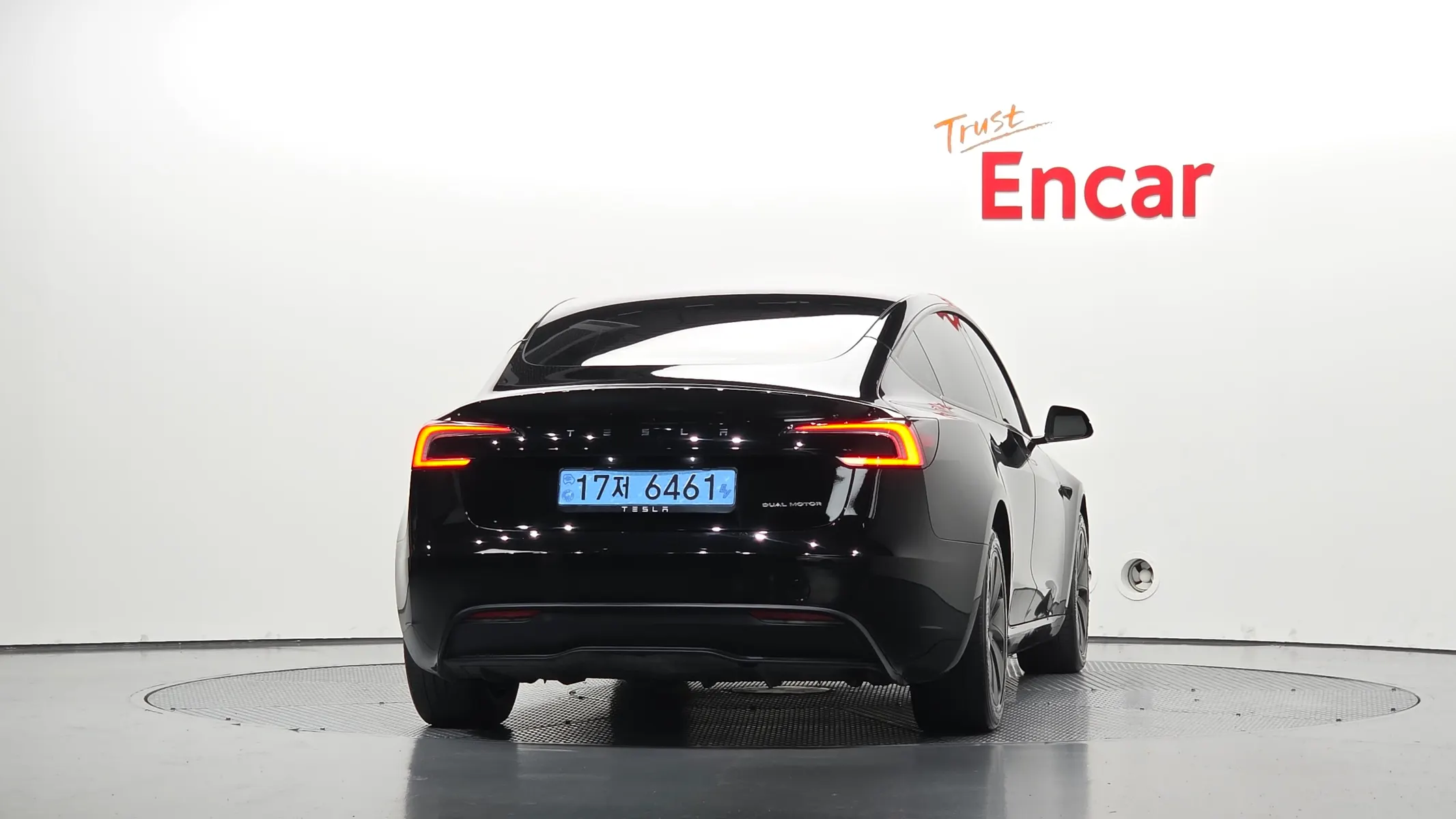 Tesla 3 AWD 2024 3/5