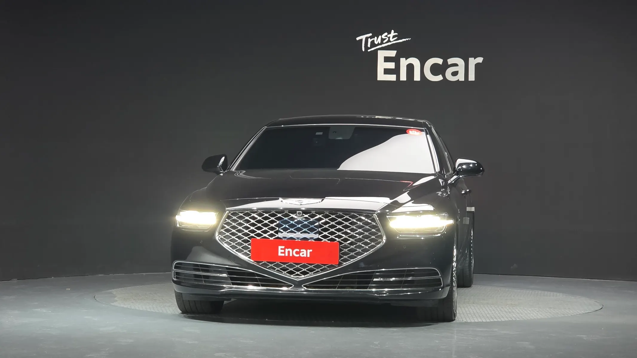 Genesis G90 5.0 AWD 2020 2/5