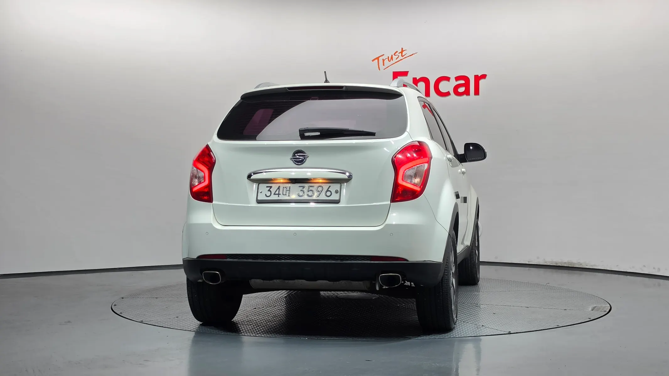 KG Mobility C 2.0 CVT 2WD 2014 3/5