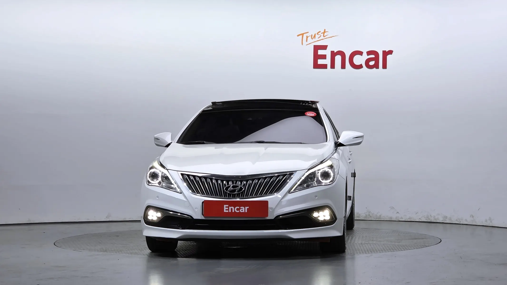 Hyundai Grandeur HG HG240 2016 2/5