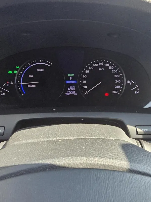 Lexus LS600hL 5 Ottoman 2014 2/3