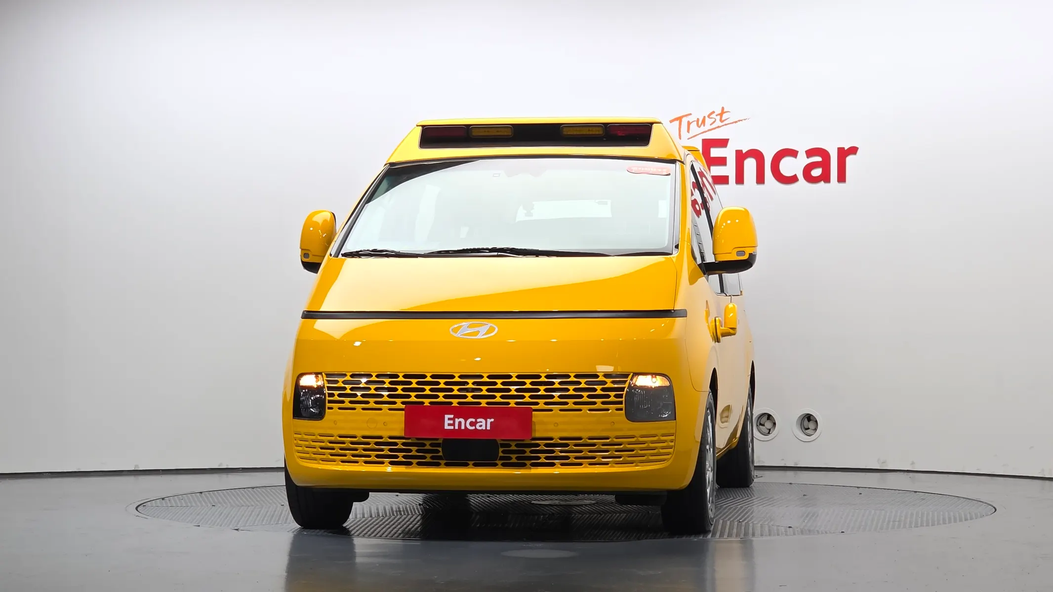 Hyundai Staria L3.5 2024 2/5