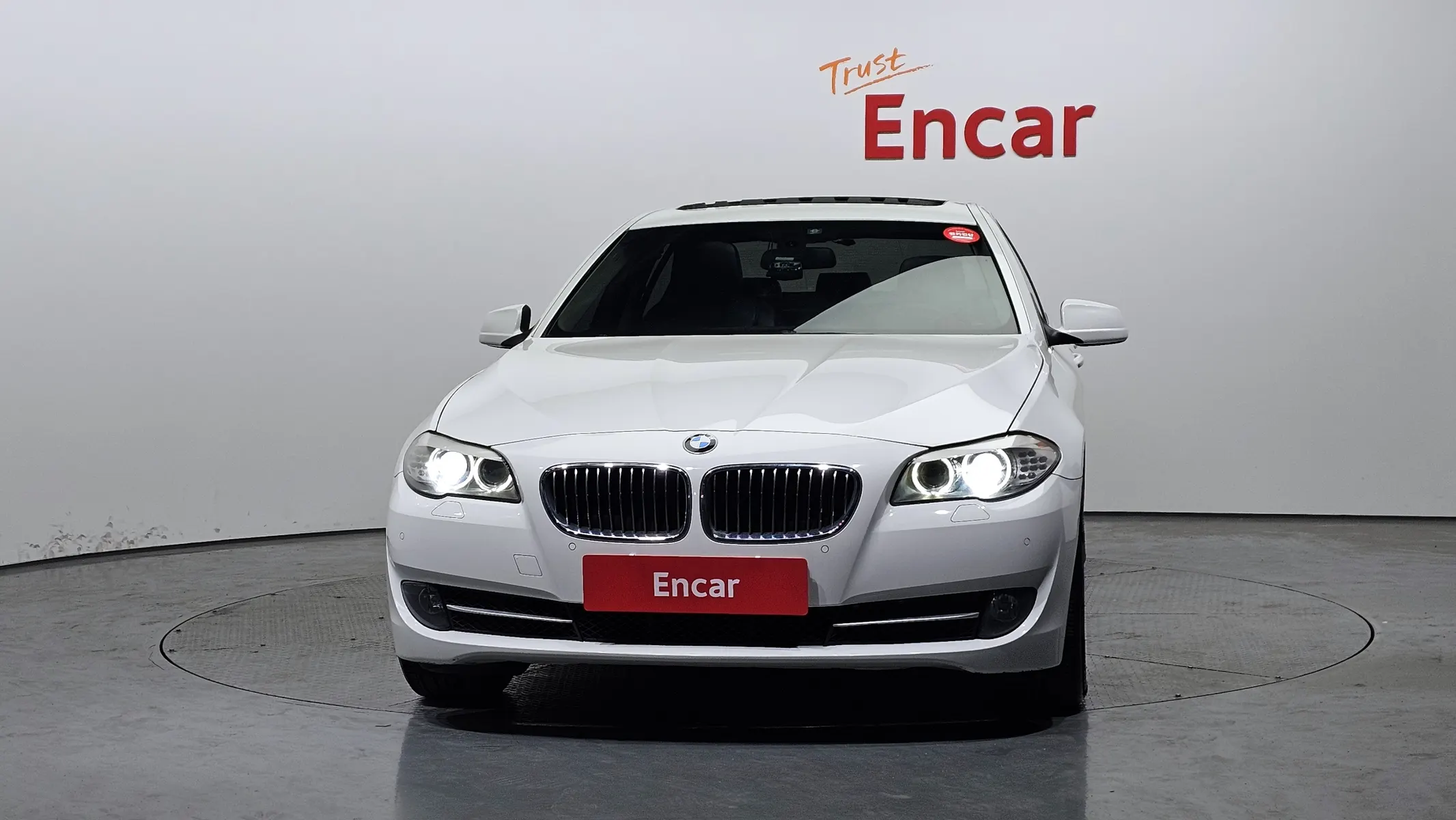 BMW 5 Series (F10) 520d 2011 3/21