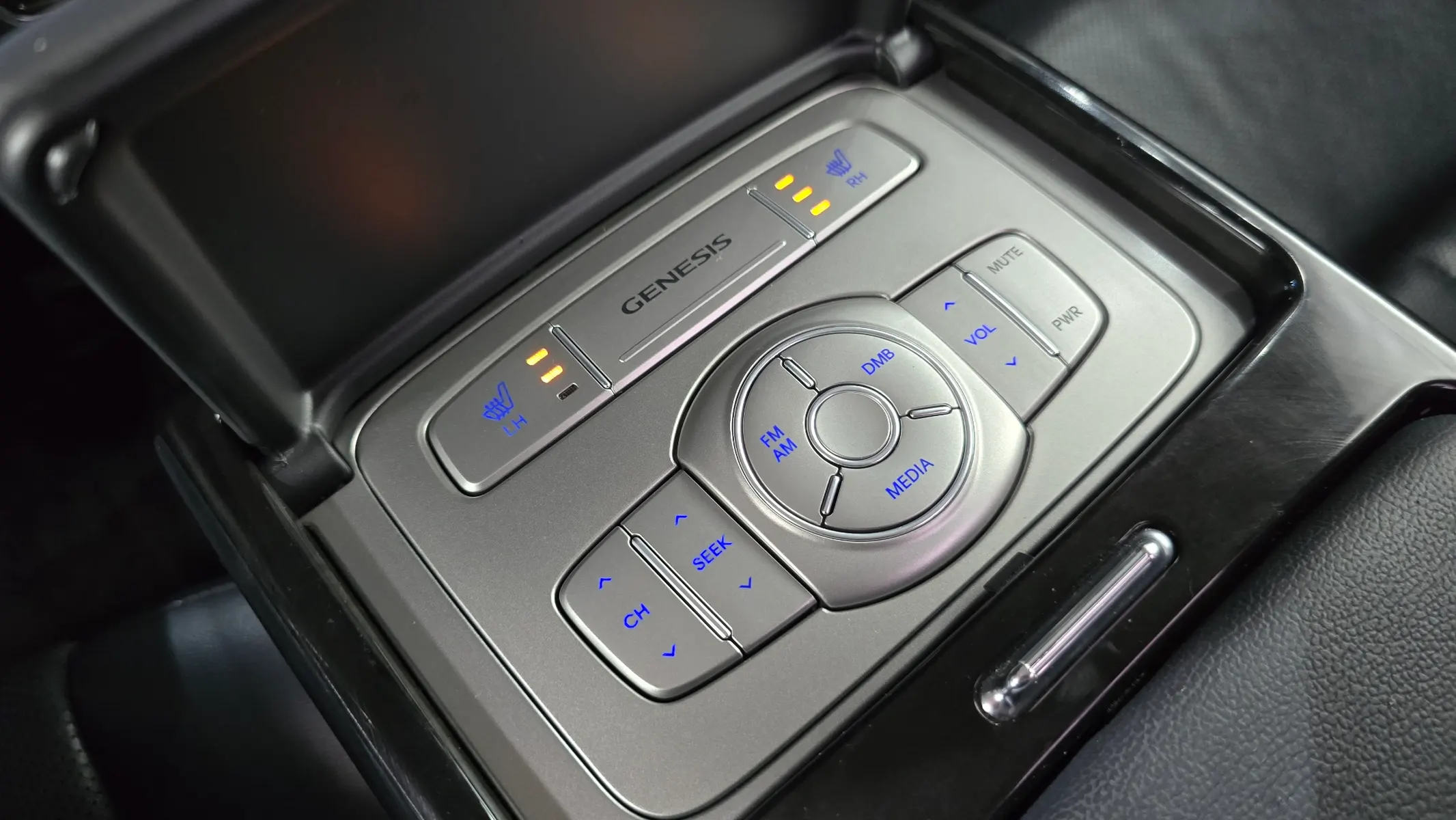 Hyundai 제네시스 BH330 2013 20/21