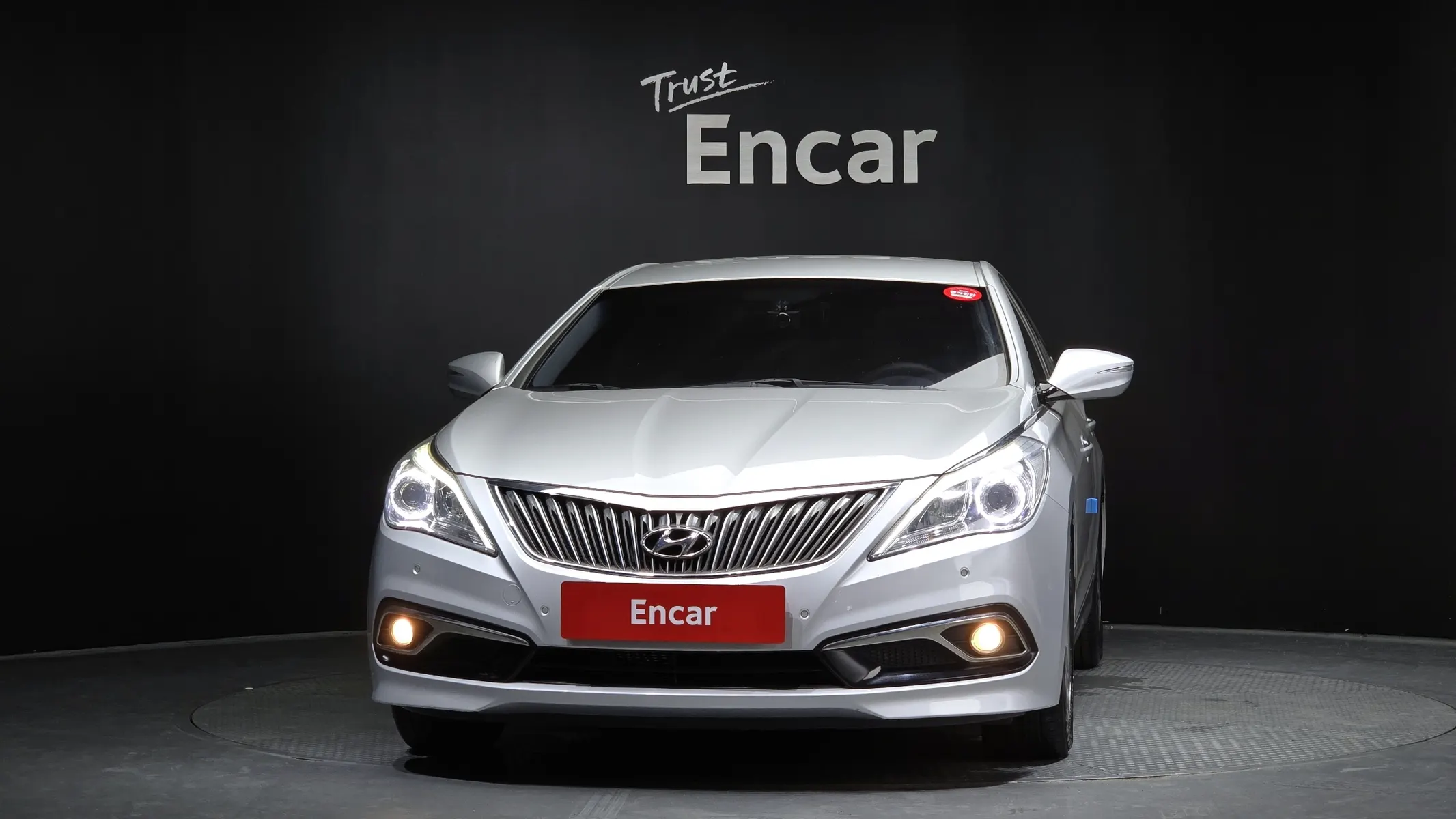 Hyundai Grandeur HG HG220 2014 2/5