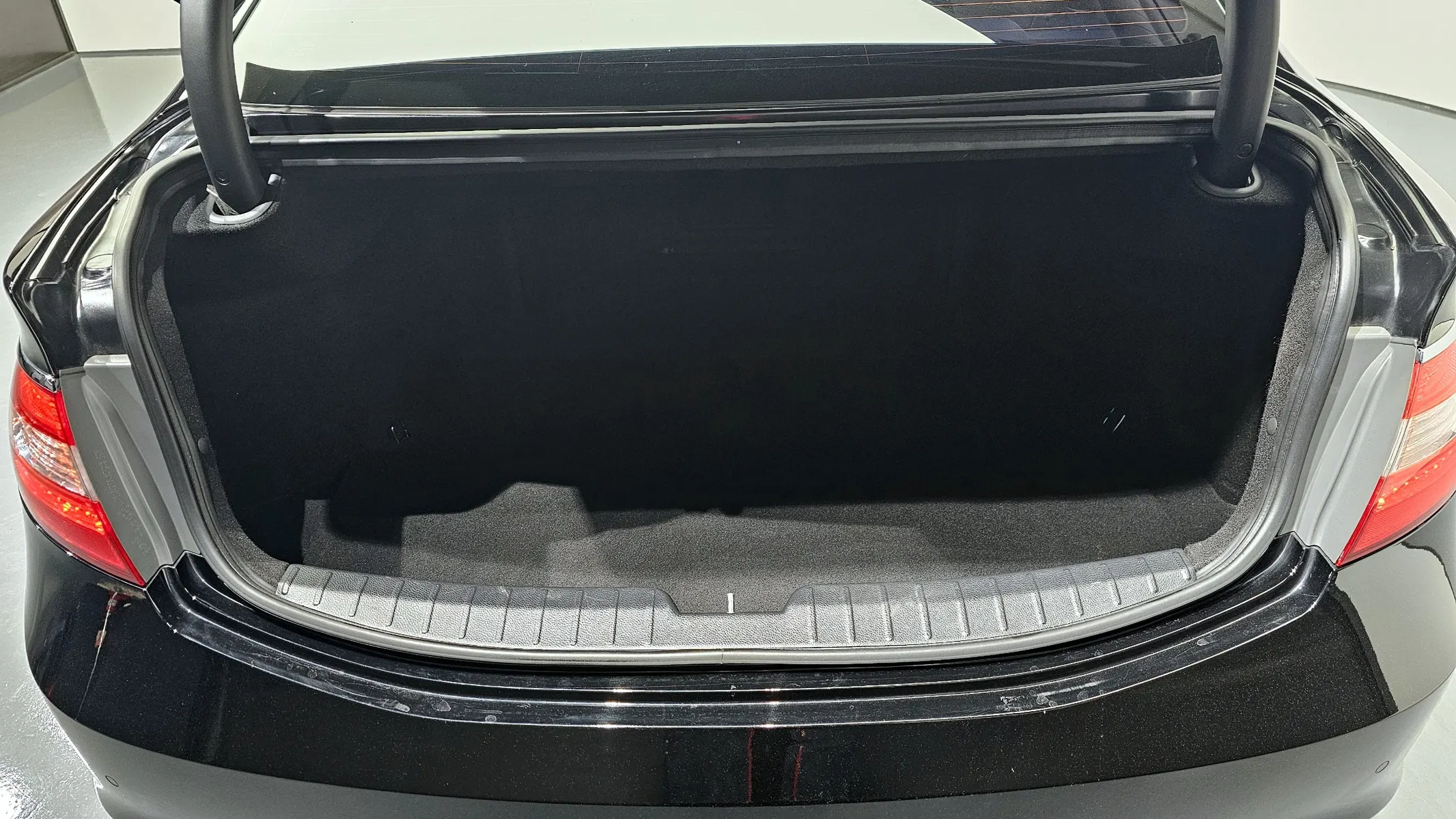 Hyundai Grandeur HG HG240 2016 20/21