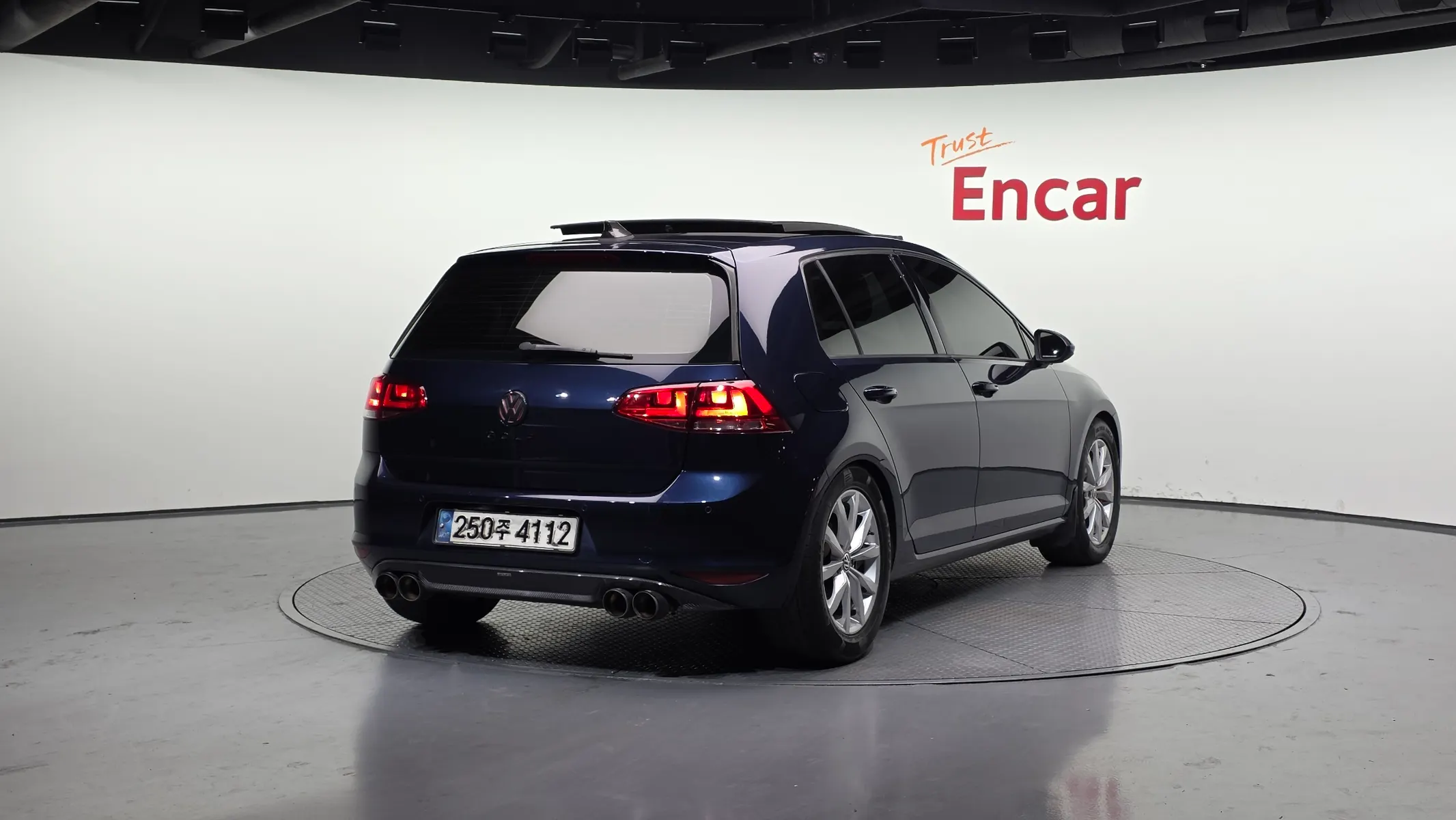 Volkswagen 7 2.0 TDI 2015 2/21