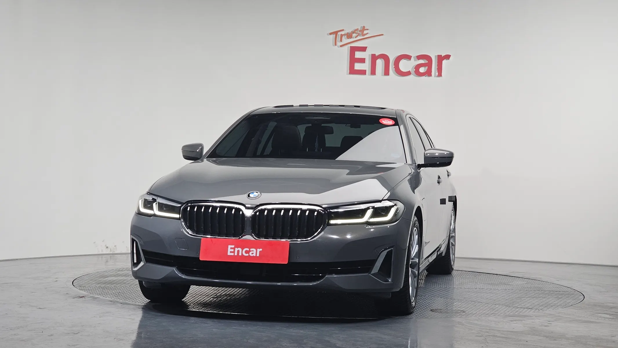 BMW 5 Series (G30) 530e 2020 3/21