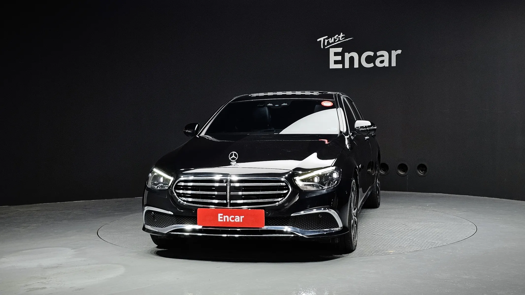 Mercedes-Benz E-Class W213 E300e 4MATIC 2020 3/21