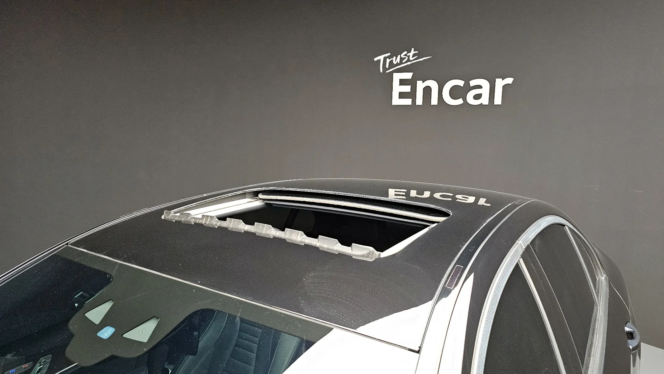 Mercedes-Benz E-Class W213 E300e 4MATIC 2020 20/21