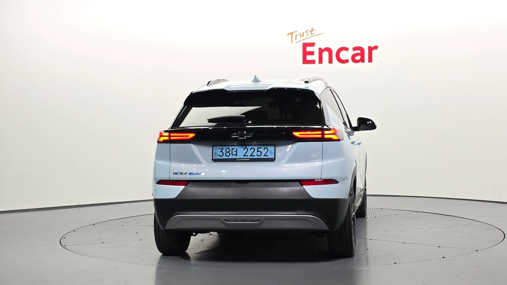 Chevrolet EUV 2022 3/5