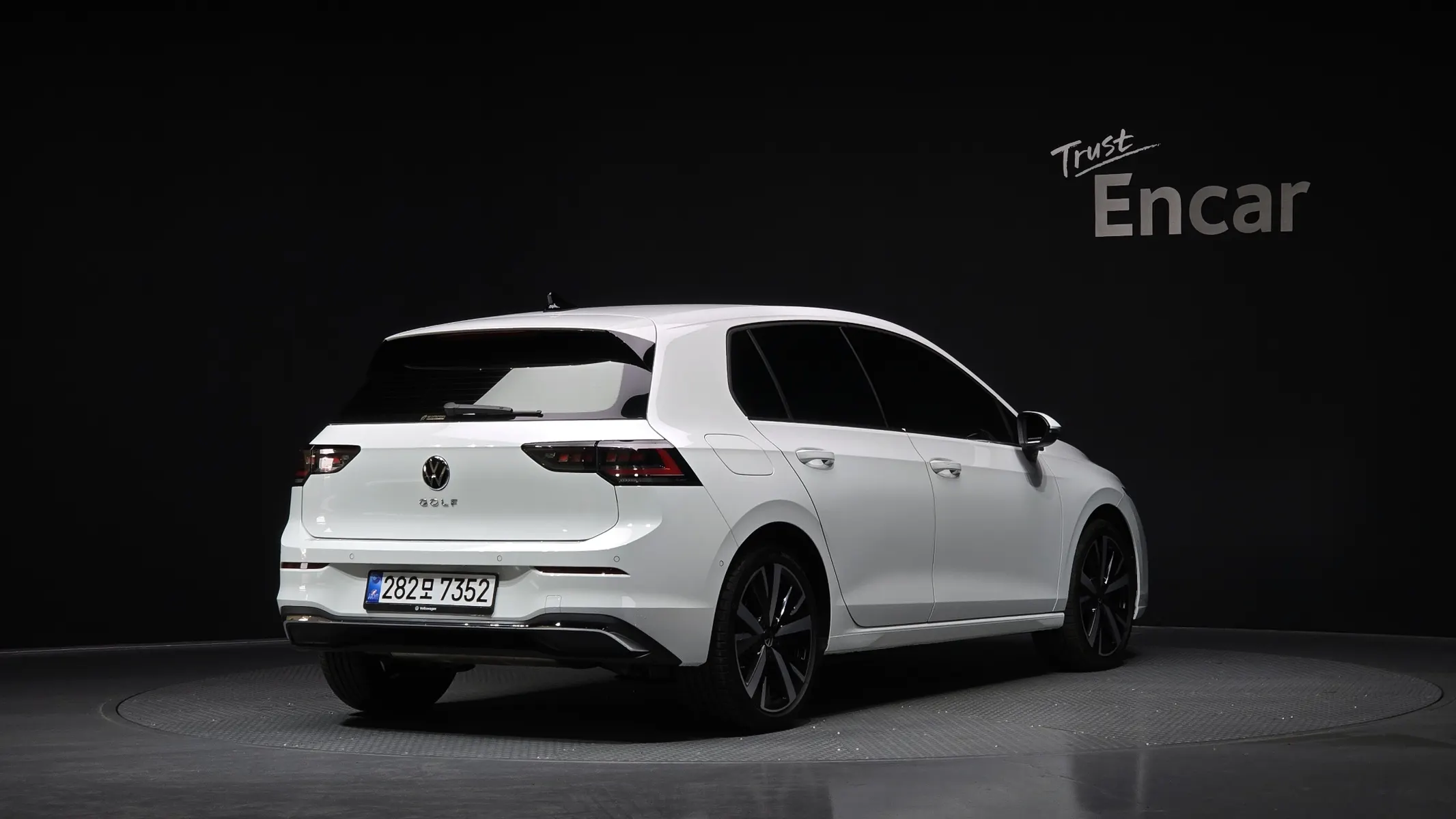 Volkswagen 8 2.0 TDI 2025 2/21