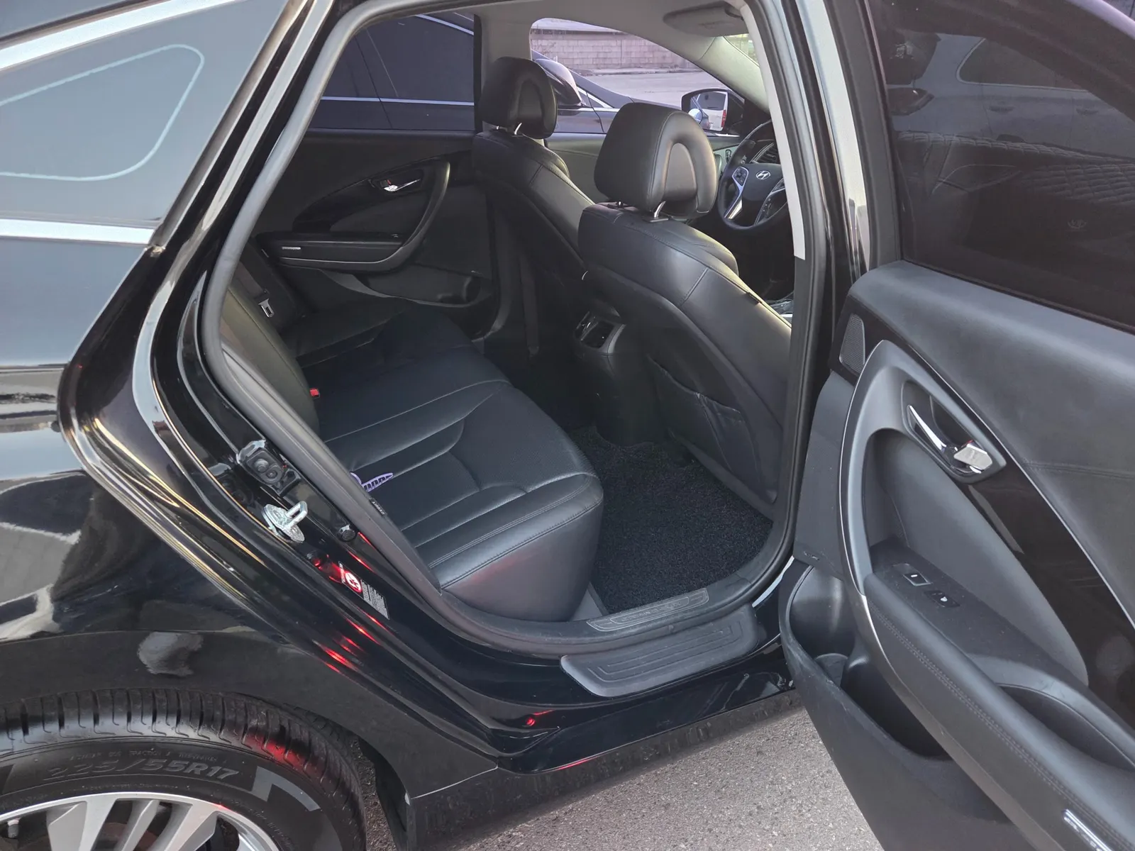 Hyundai Grandeur HG HG240 2016 4/5