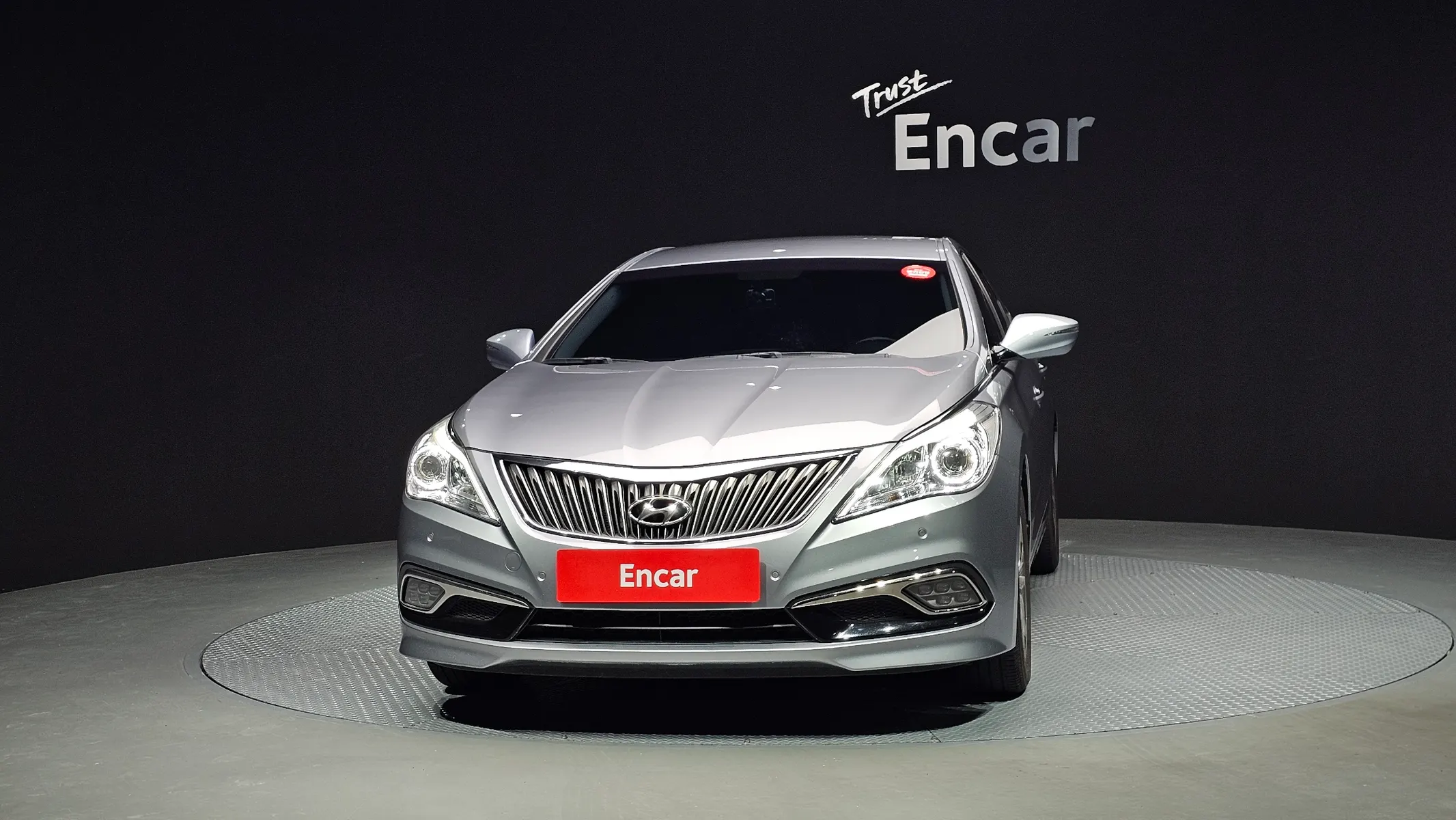 Hyundai Grandeur HG HG240 2016 2/5
