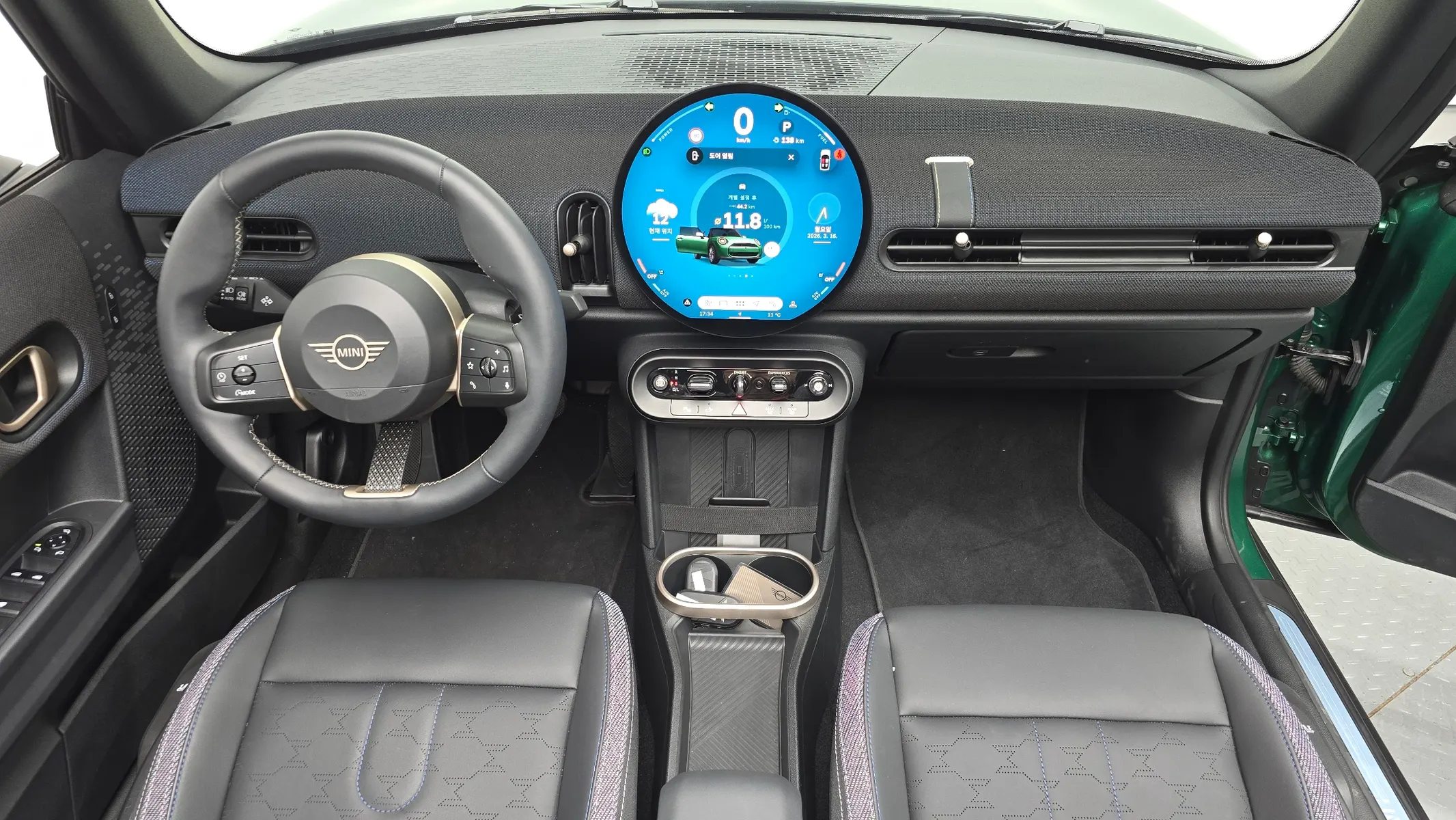 MINI C Convertible 4 2025 4/5