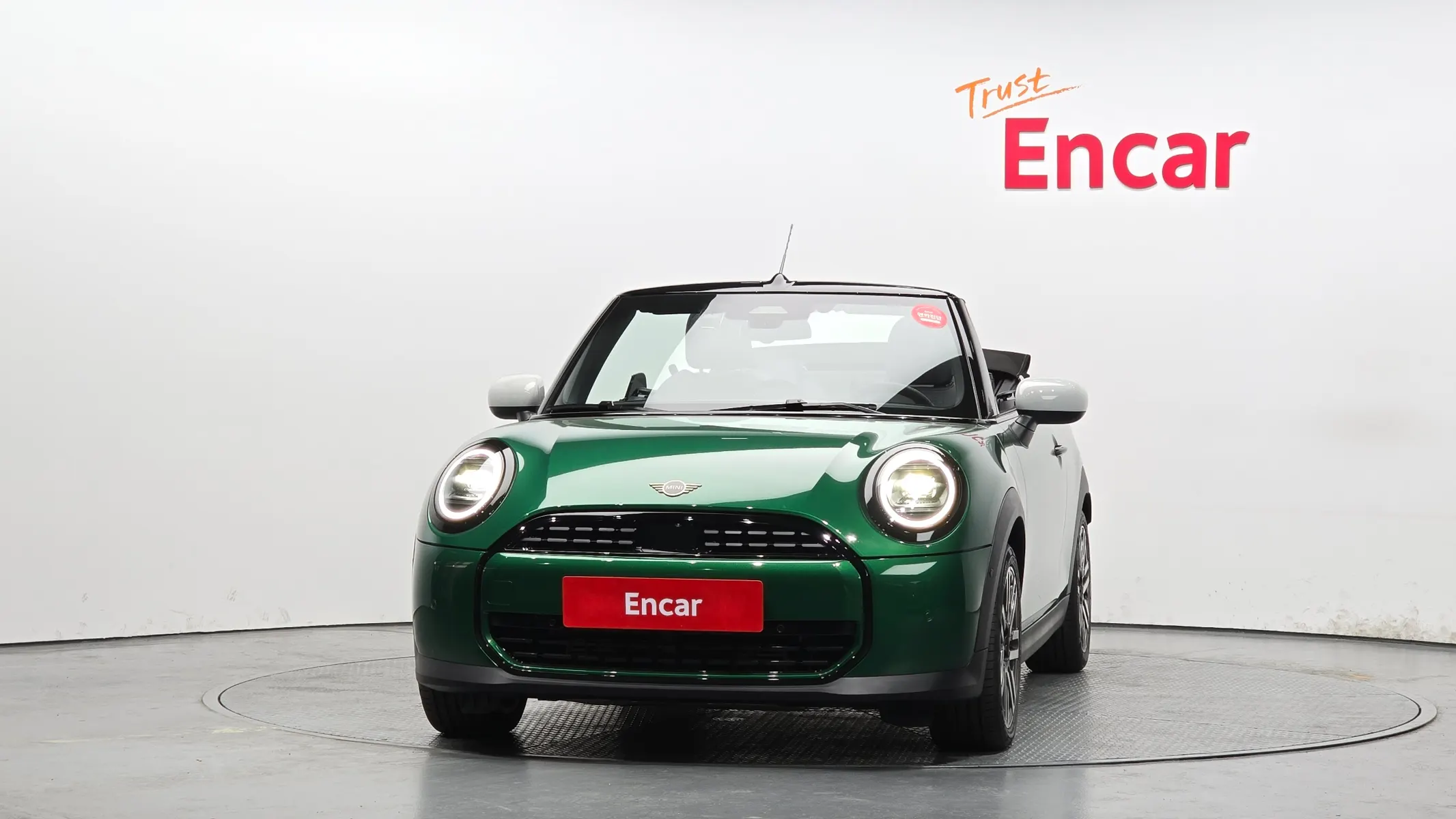 MINI C Convertible 4 2025 2/5