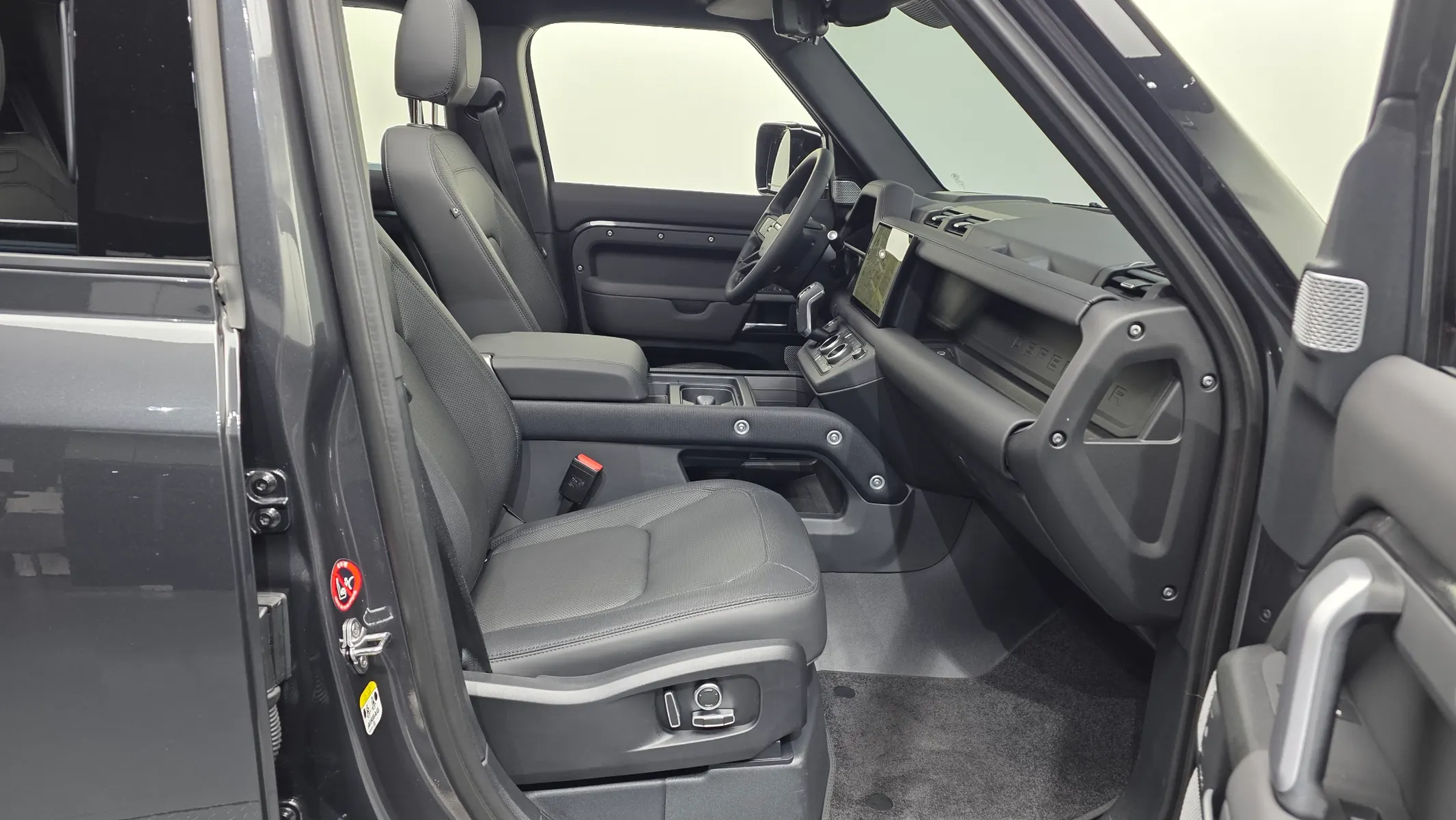 Land Rover (L663) 130 P400 2024 3/21