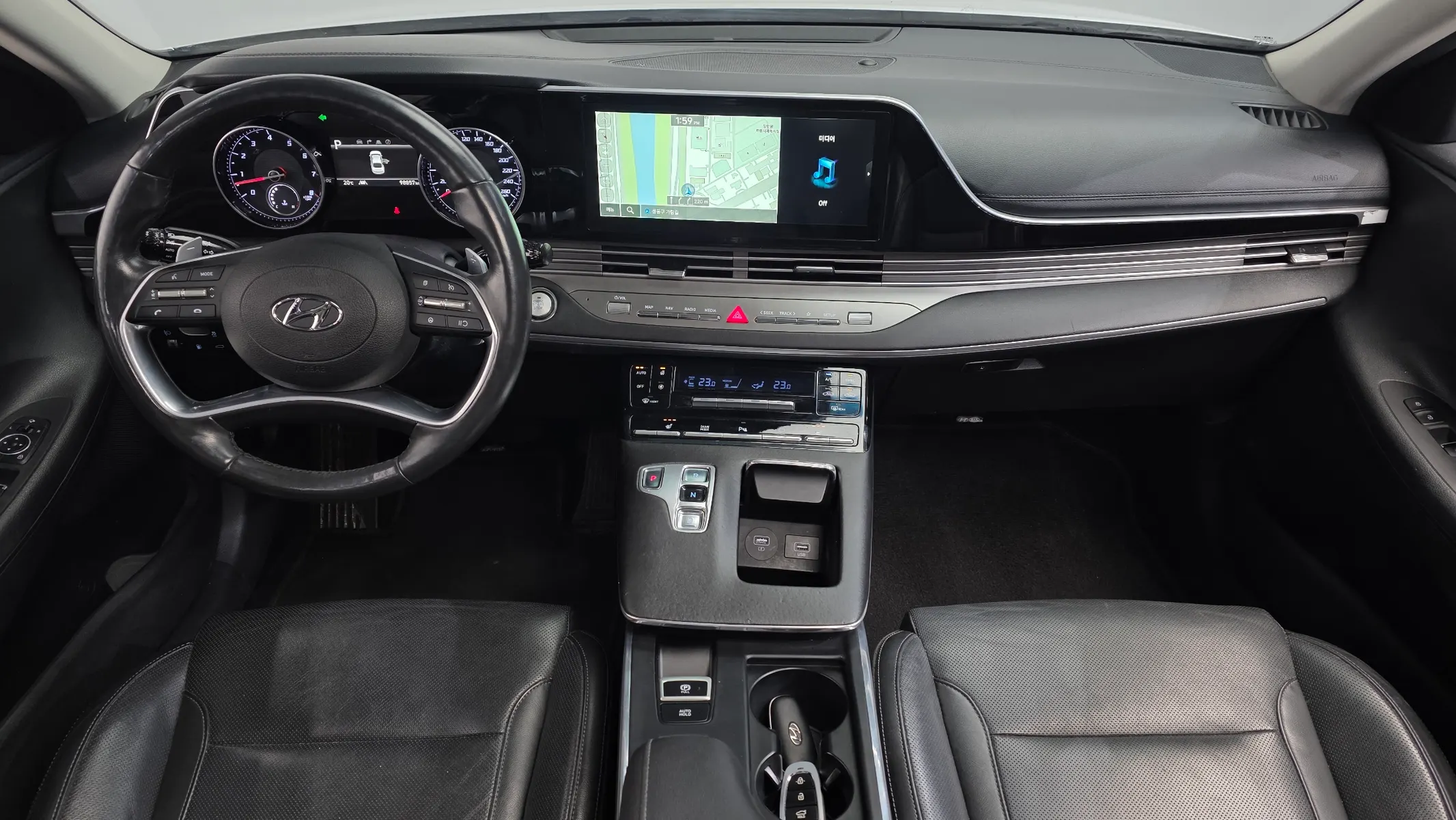 Hyundai IG 3.0 LPi () 2021 4/5
