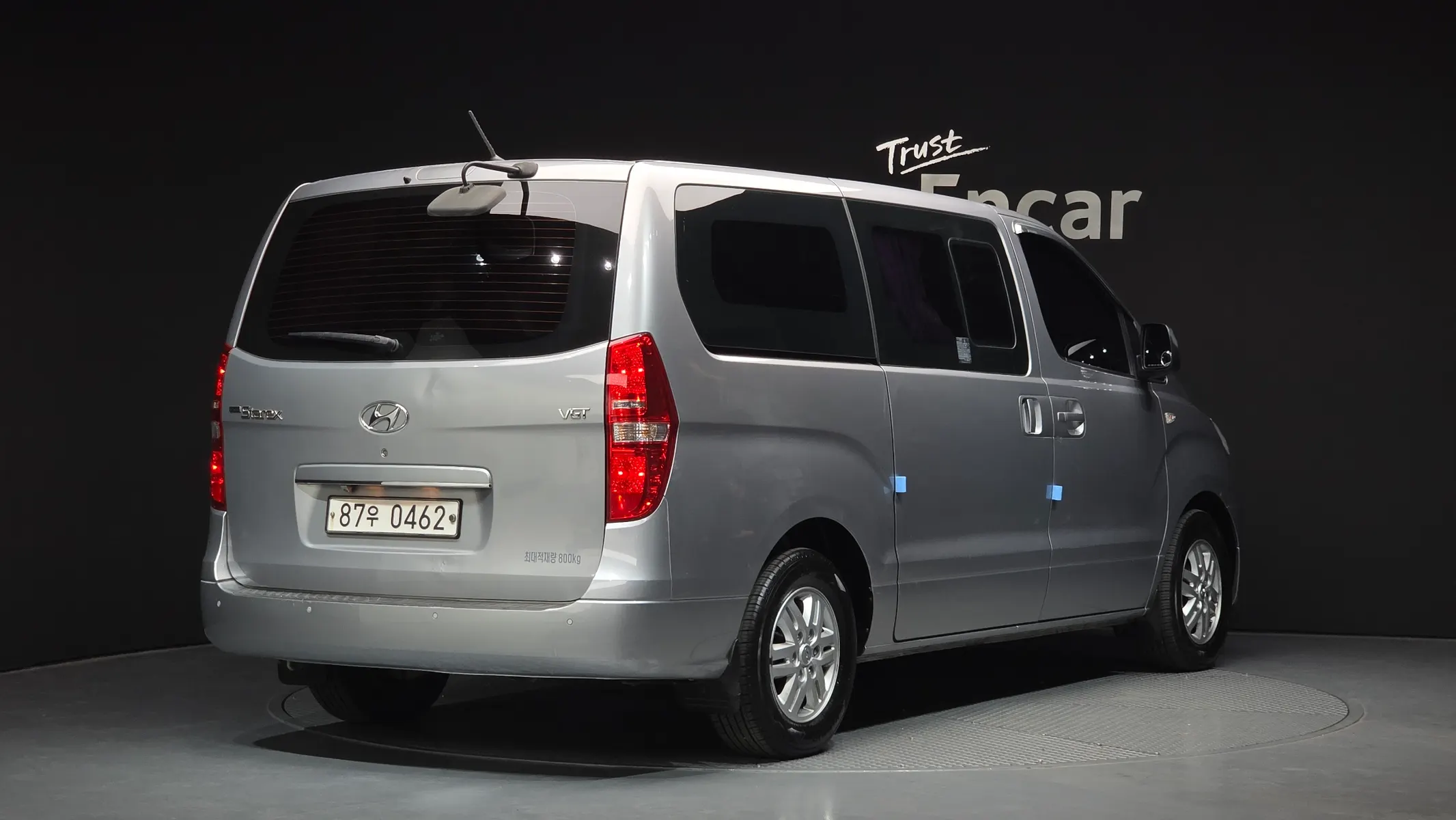 Hyundai Grand Starex 3 2017 2/21