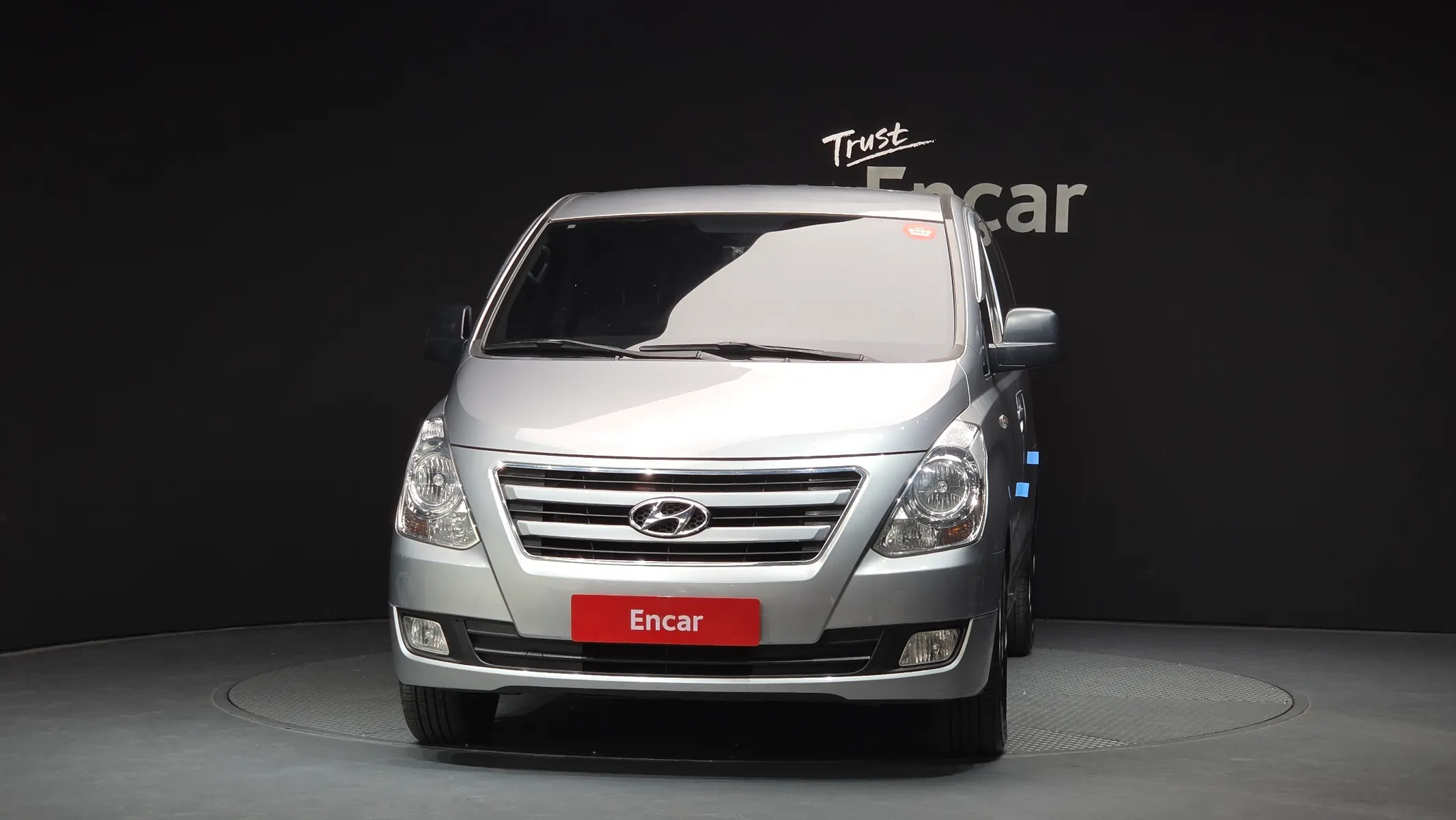 Hyundai Grand Starex 3 2017 3/21