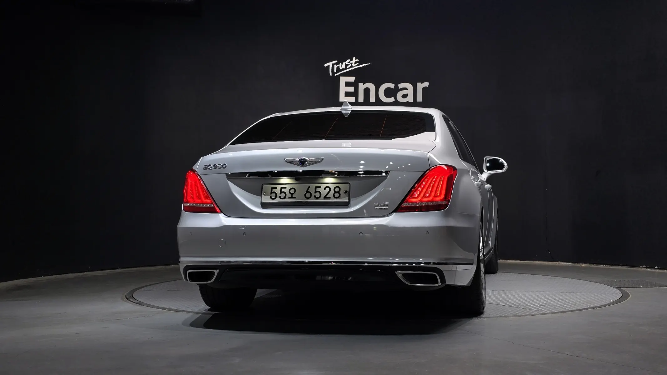 Genesis EQ900 3.3 T-GDI AWD 2017 3/5