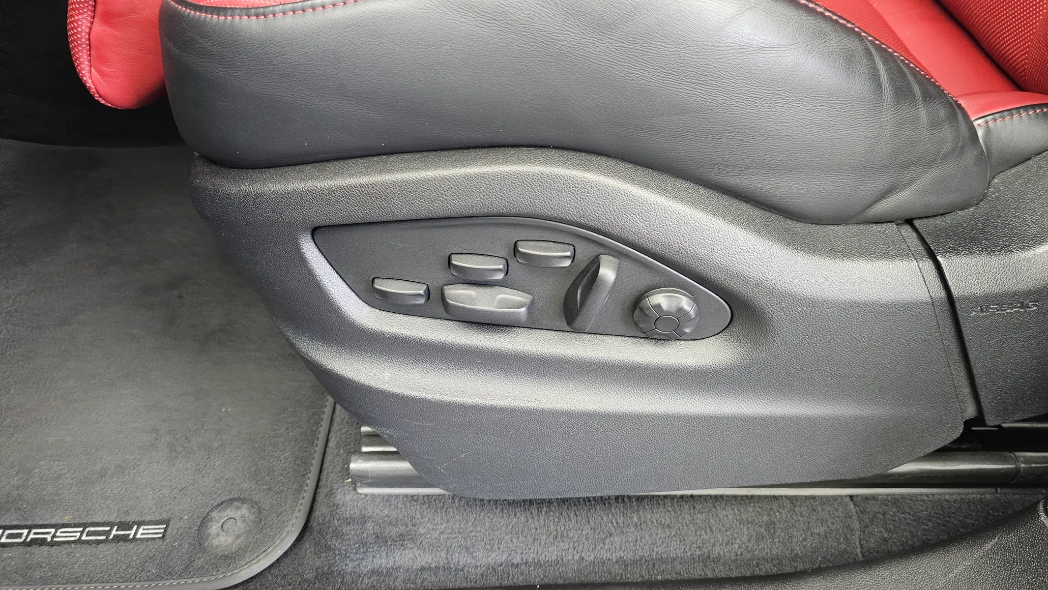 Porsche (PO536) 3.0 2023 32/33