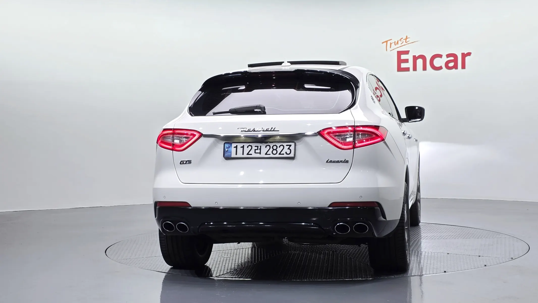 Maserati 르반떼 3.0 AWD 2017 3/5