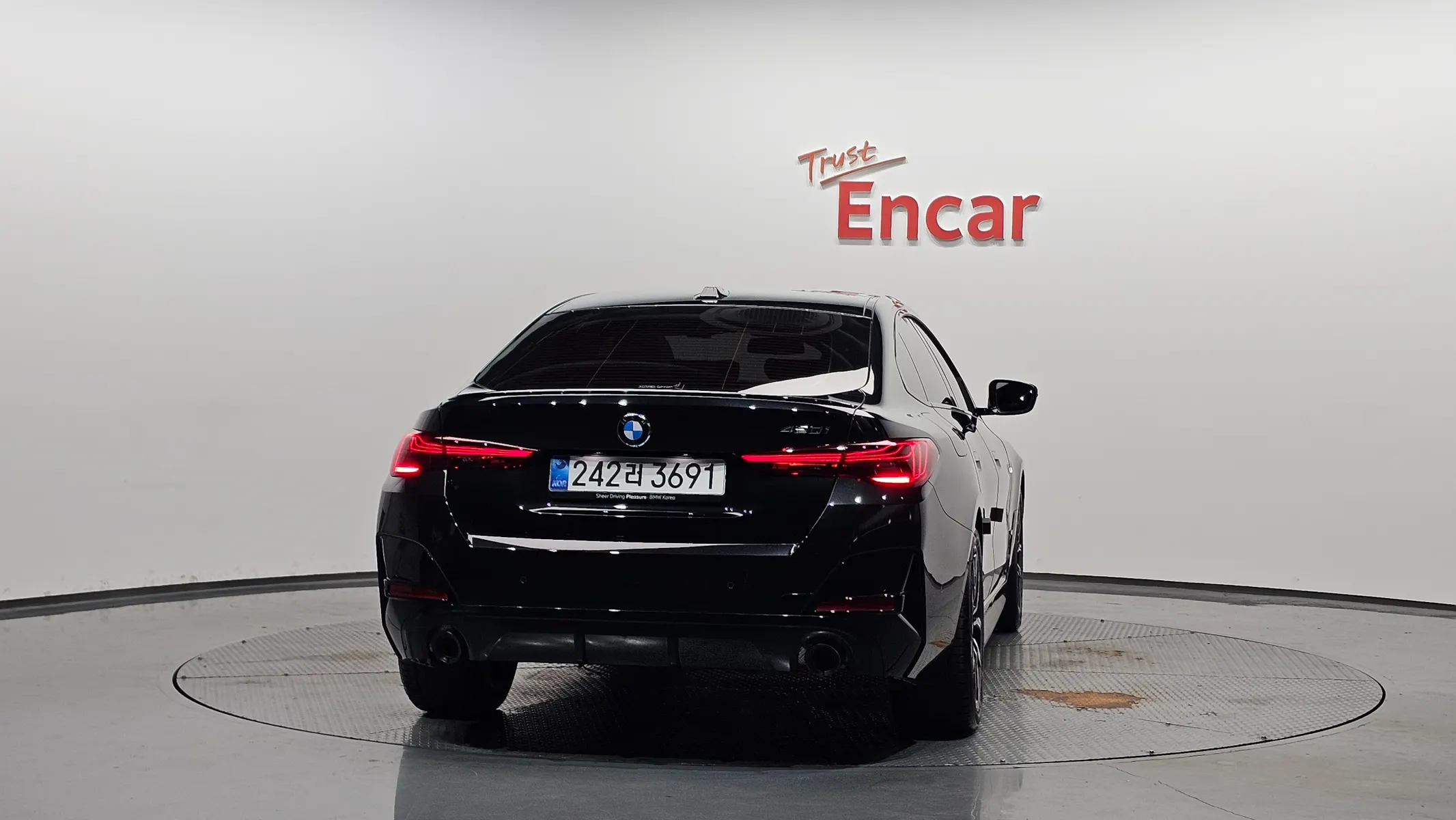 BMW 4 Series (G22) 420i M 2025 3/39