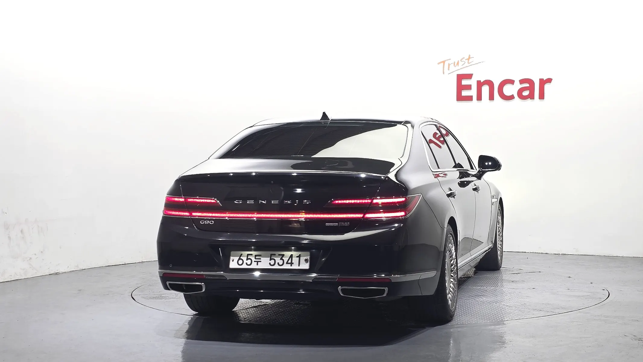 Genesis G90 3.8 AWD 2019 3/5