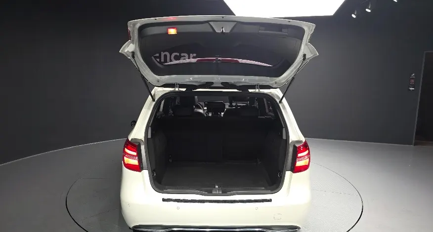 Mercedes-Benz B-Class W246 B200 d 2016 20/21