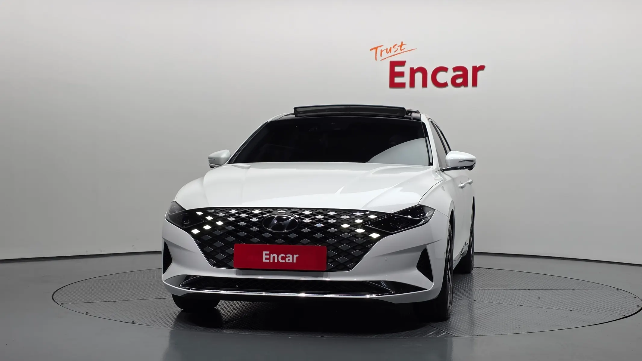 Hyundai IG 2022 2/5