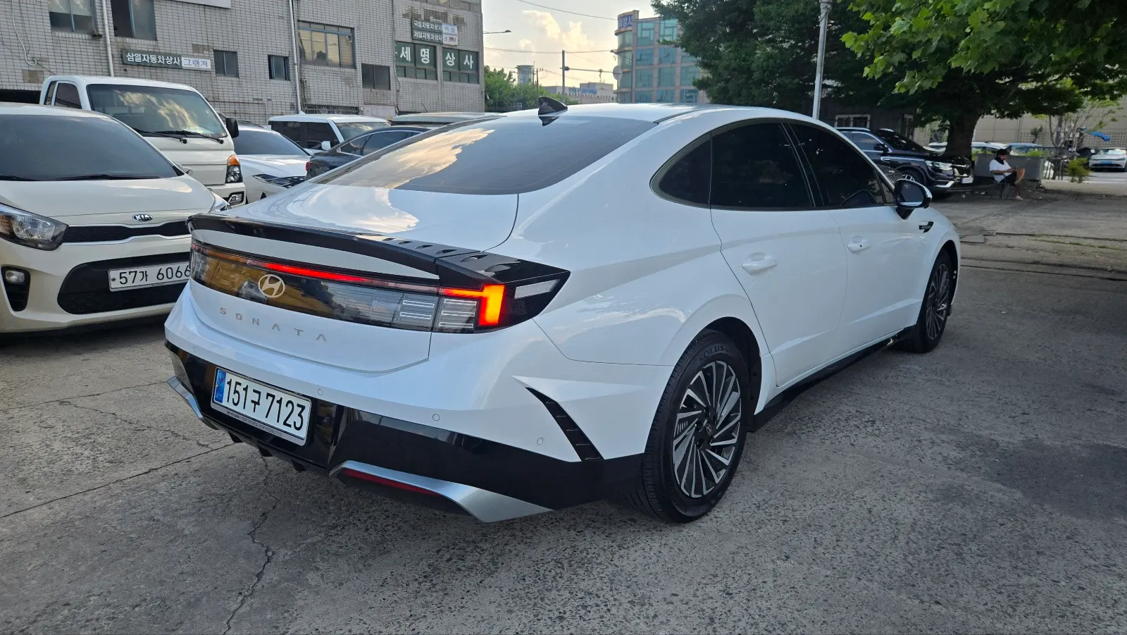 Hyundai (DN8) 2023 4/5