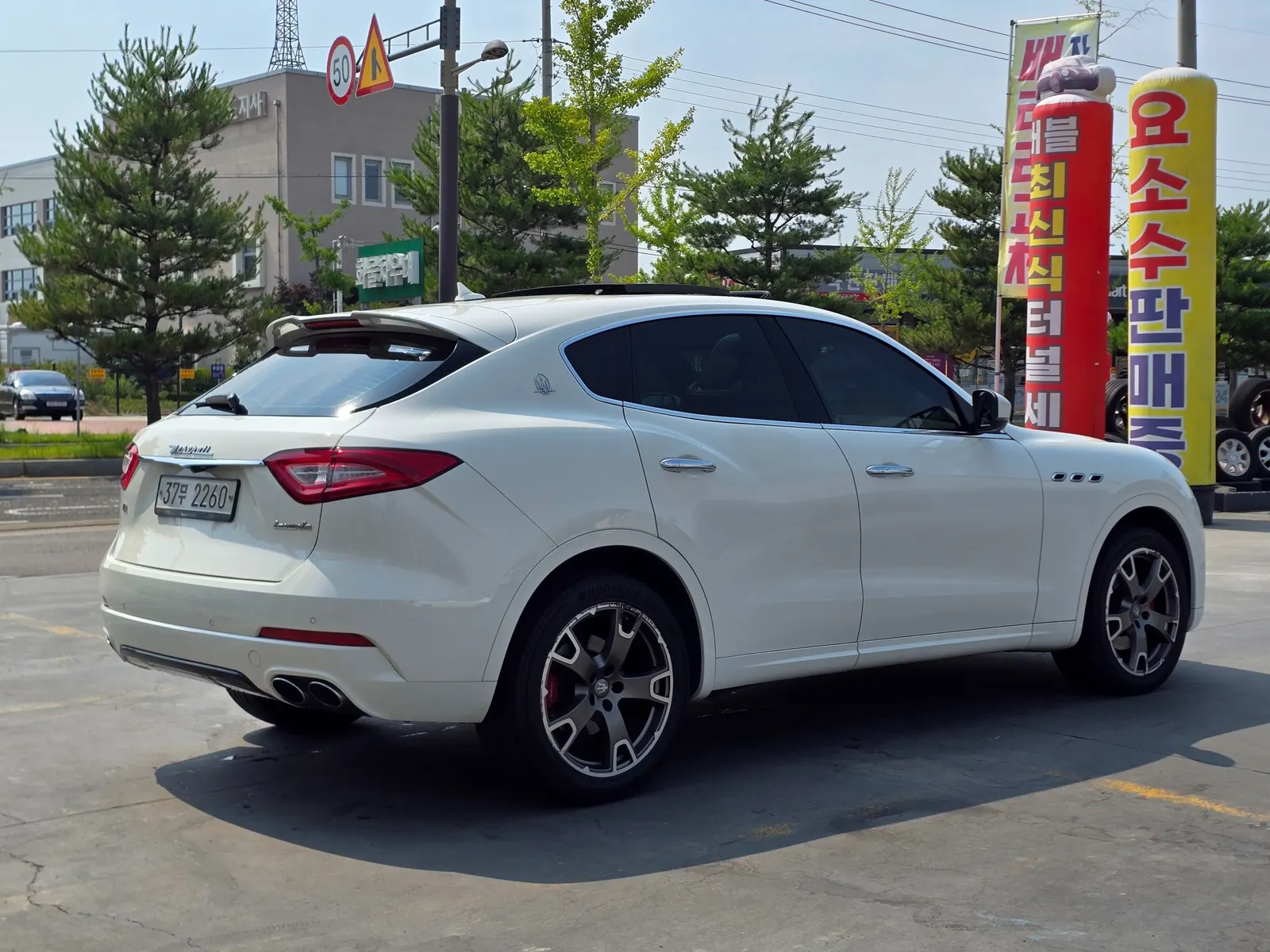 Maserati 르반떼 3.0 AWD 2017 2/21