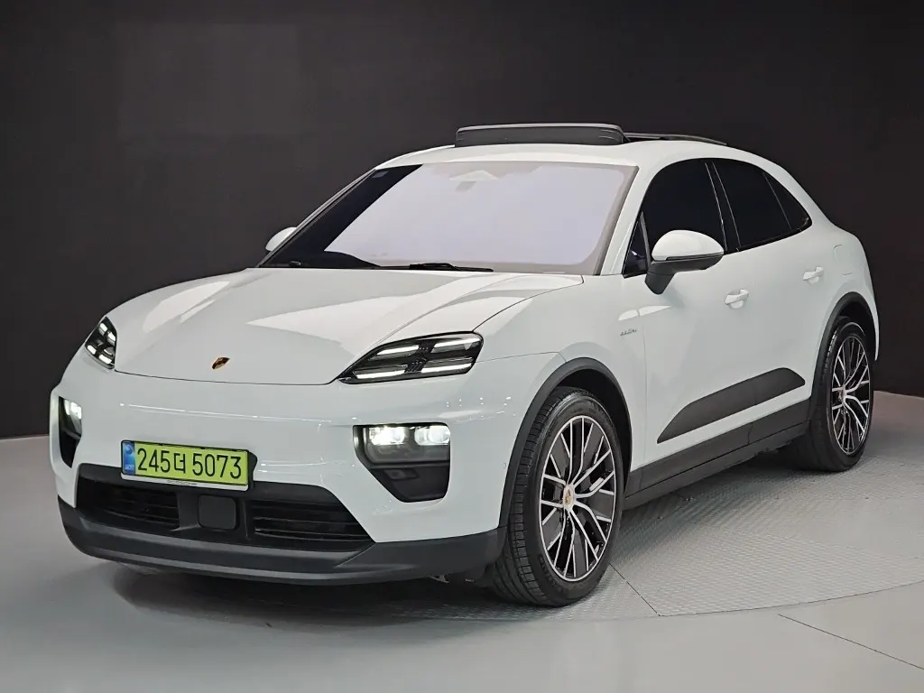 Porsche EV 4S 2025 2/27