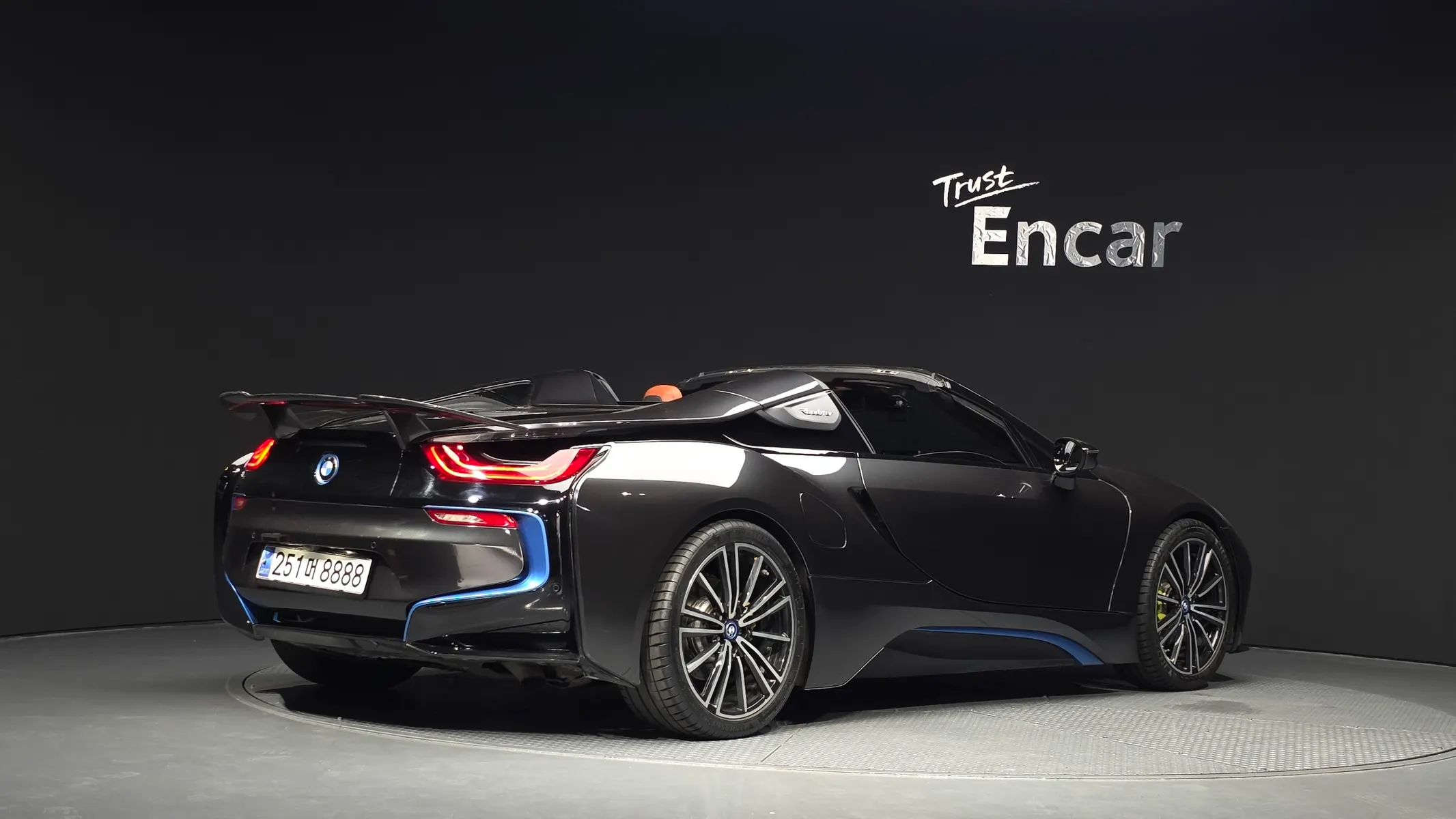 BMW i8 2019 2/34