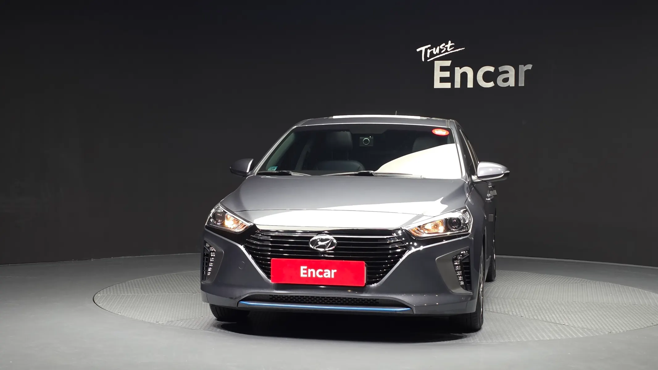 Hyundai 아이오닉 하이브리드 N 2018 2/5