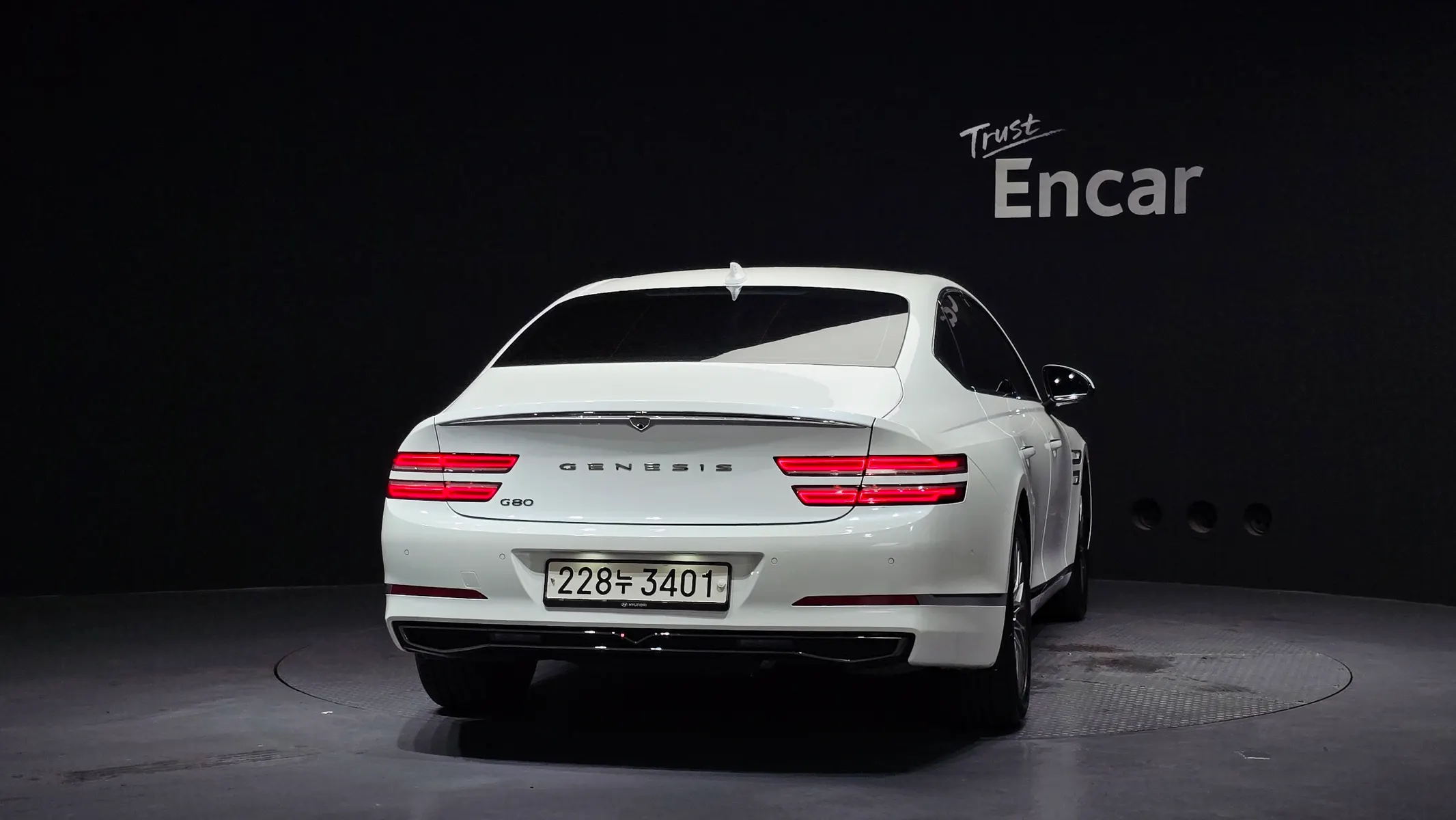 Genesis G80 (RG3) 2.2 2WD 2021 3/5