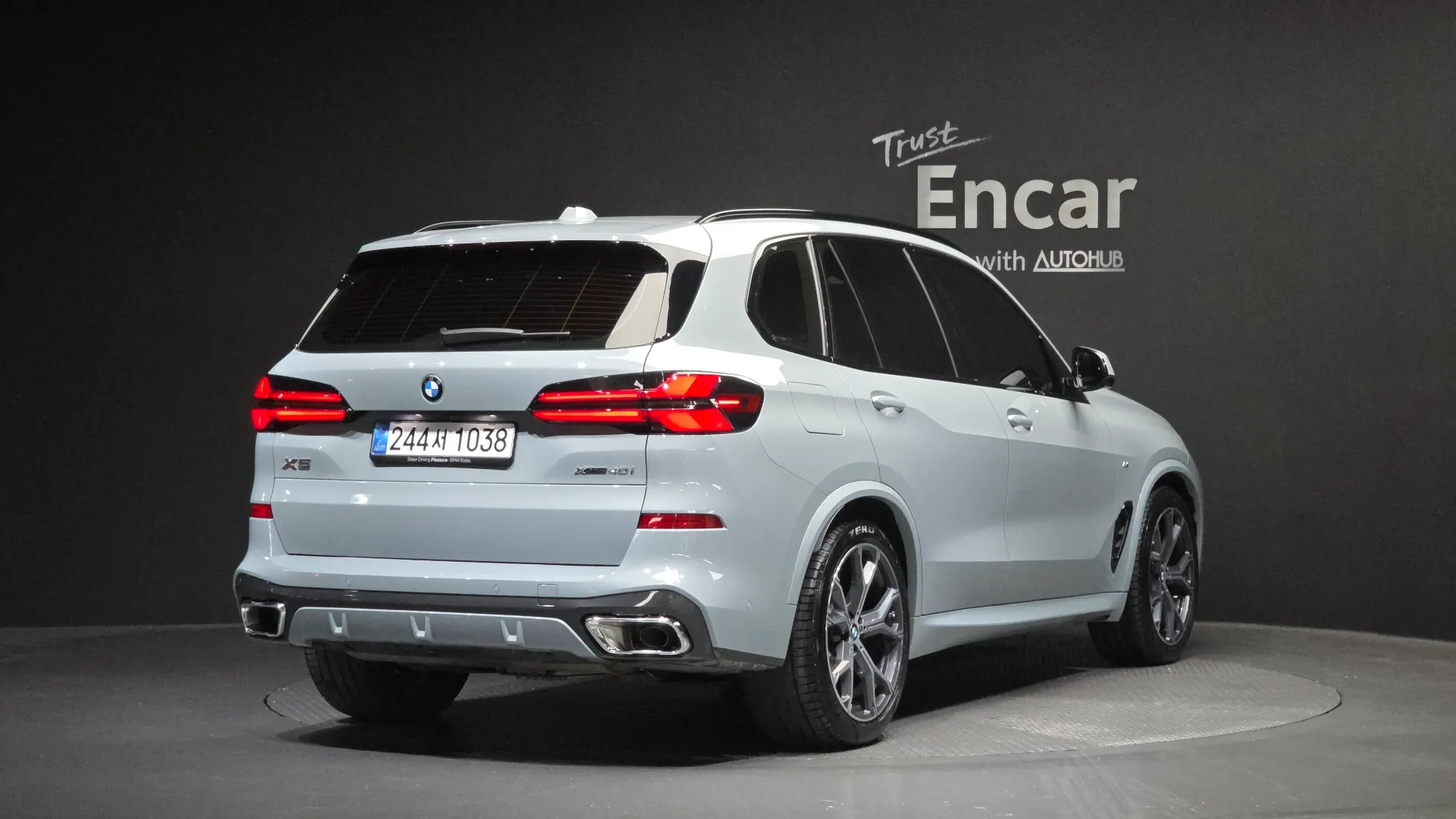 BMW X5 (G05) xDrive 40i M 2025 2/33