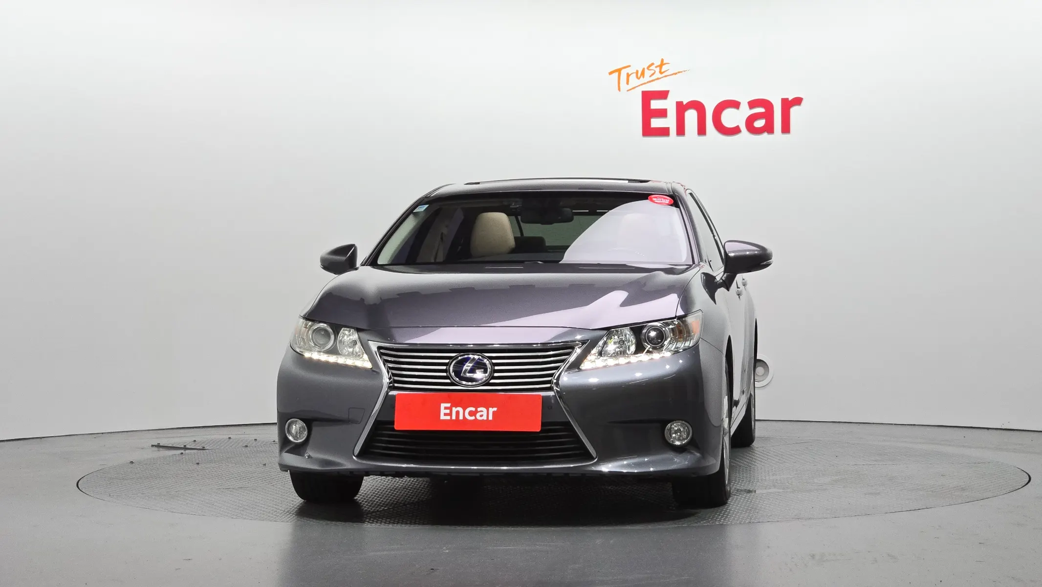 Lexus ES300h 2013 2/5