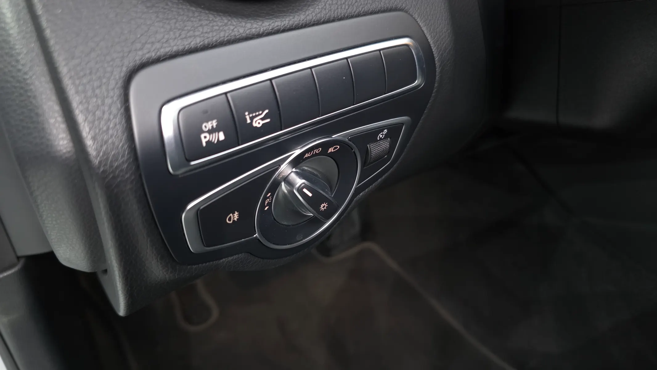 Mercedes-Benz C-Class W205 C220 d 2018 30/31