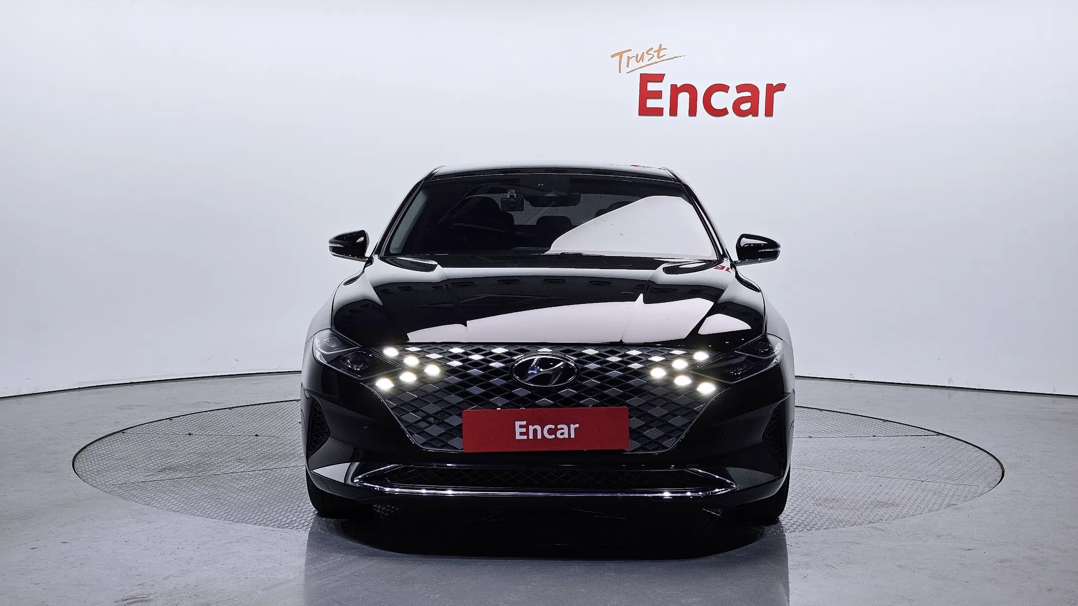 Hyundai IG 3.0 LPi () 2020 2/5
