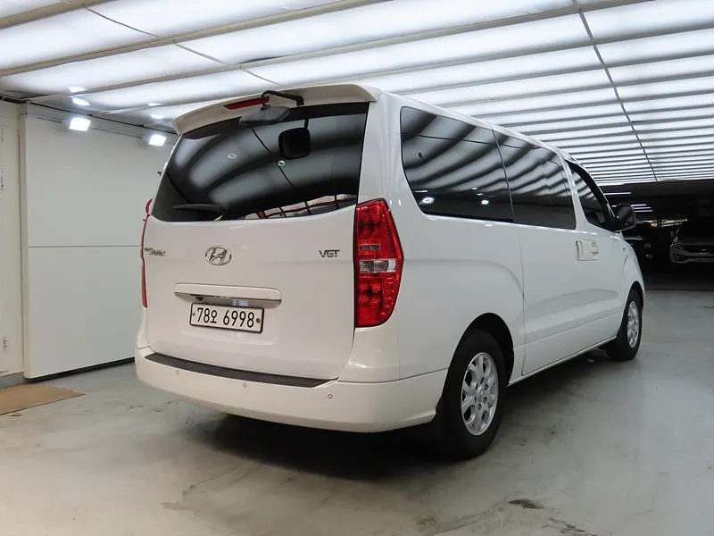 Hyundai Grand Starex 12 2015 3/5