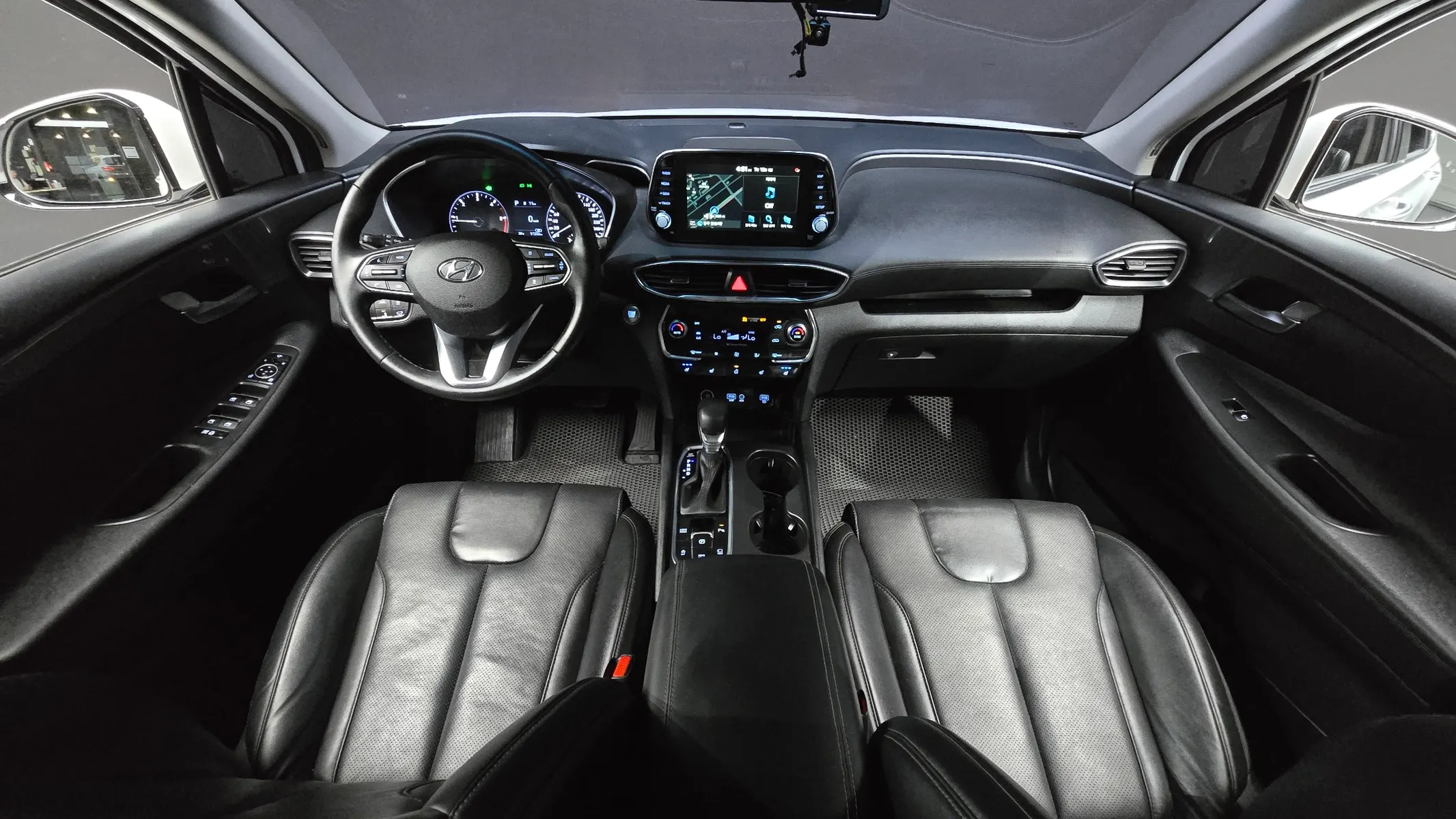 Hyundai TM 2.0 2WD 2018 4/5