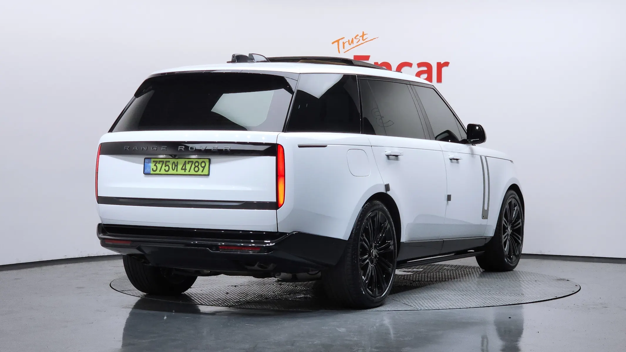 Land Rover 5 P530 AB LWB 2025 2/42