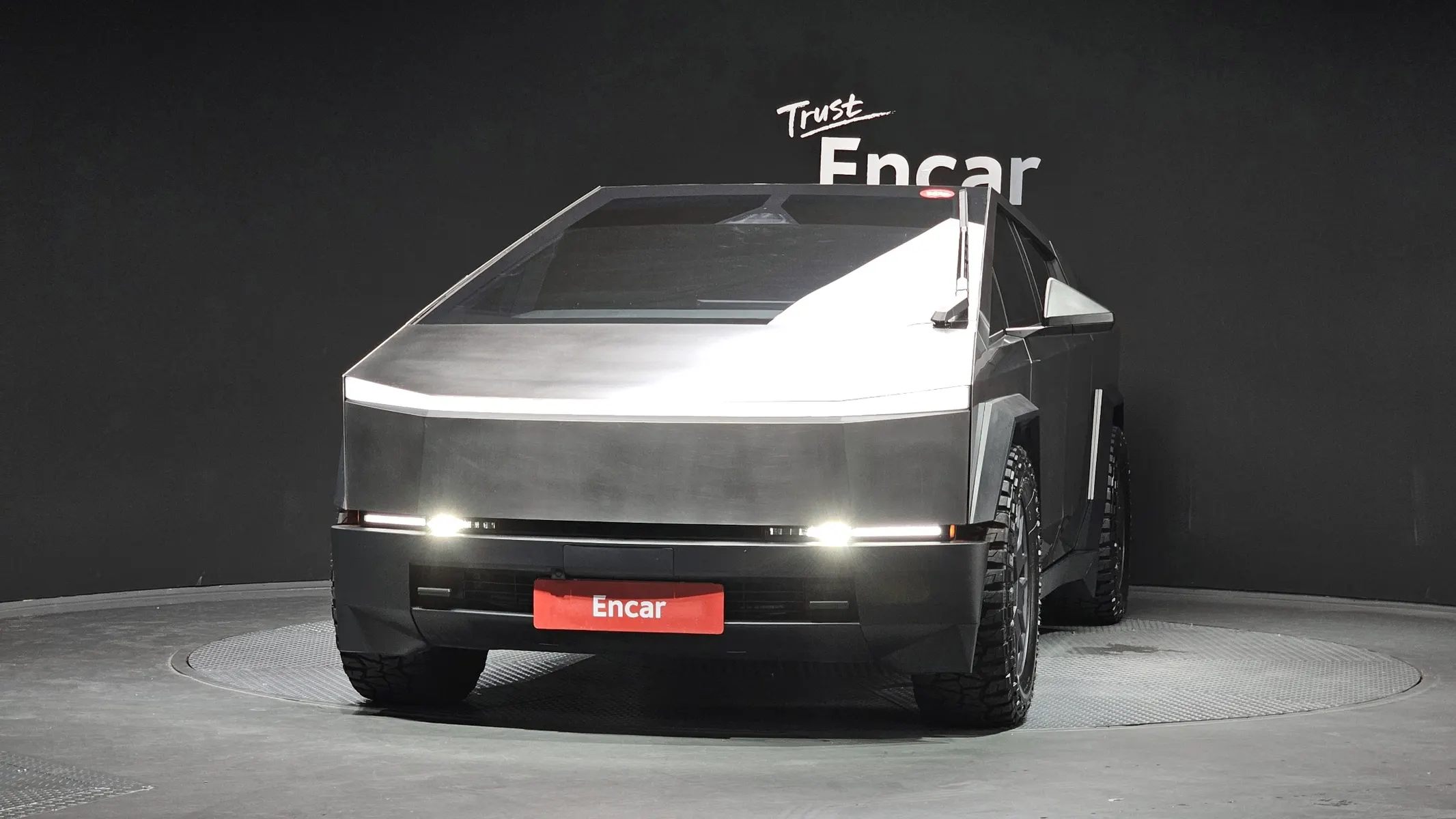 Tesla 사이버트럭 AWD 2024 2/5
