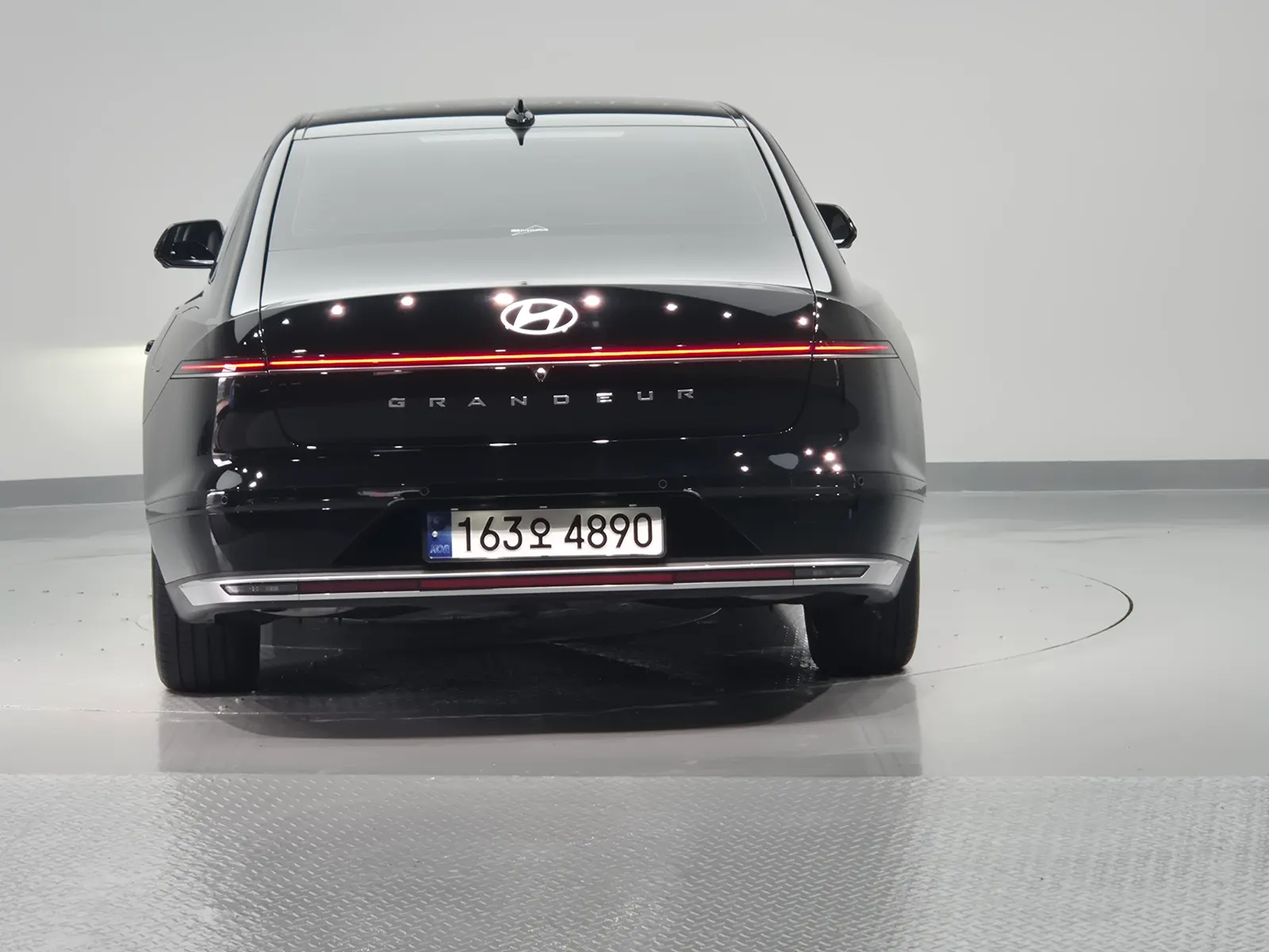 Hyundai (GN7) 2024 4/5