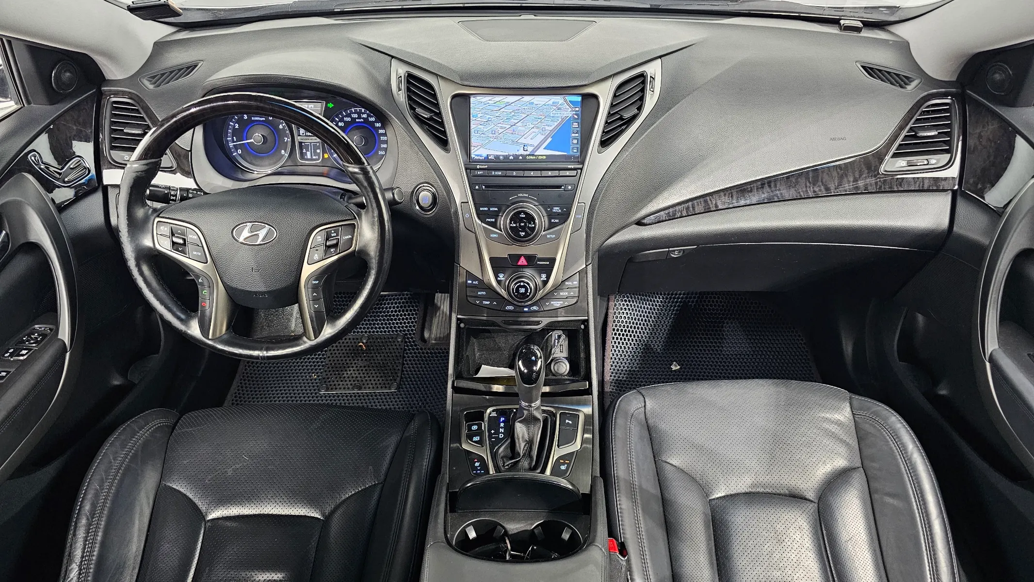 Hyundai Grandeur HG LPG HG300 2014 3/5