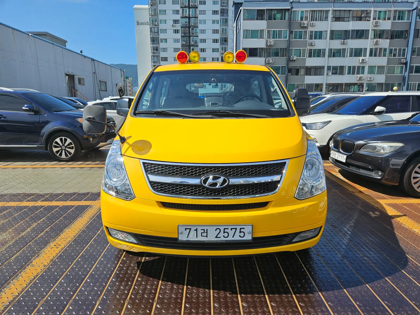 Hyundai Grand Starex 2015 2/17