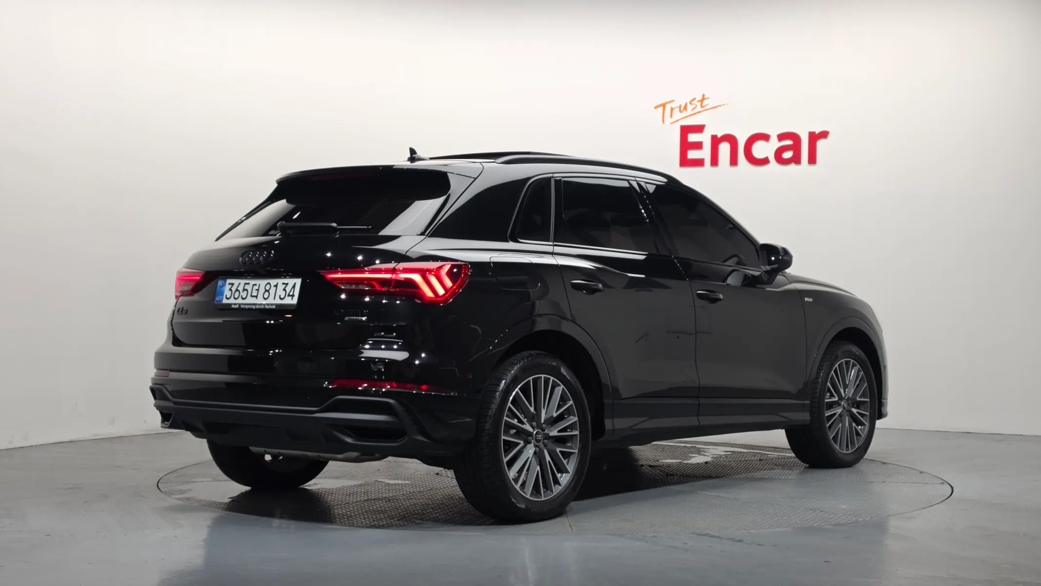 Audi Q3 (F3) 40 TFSI 2025 2/34