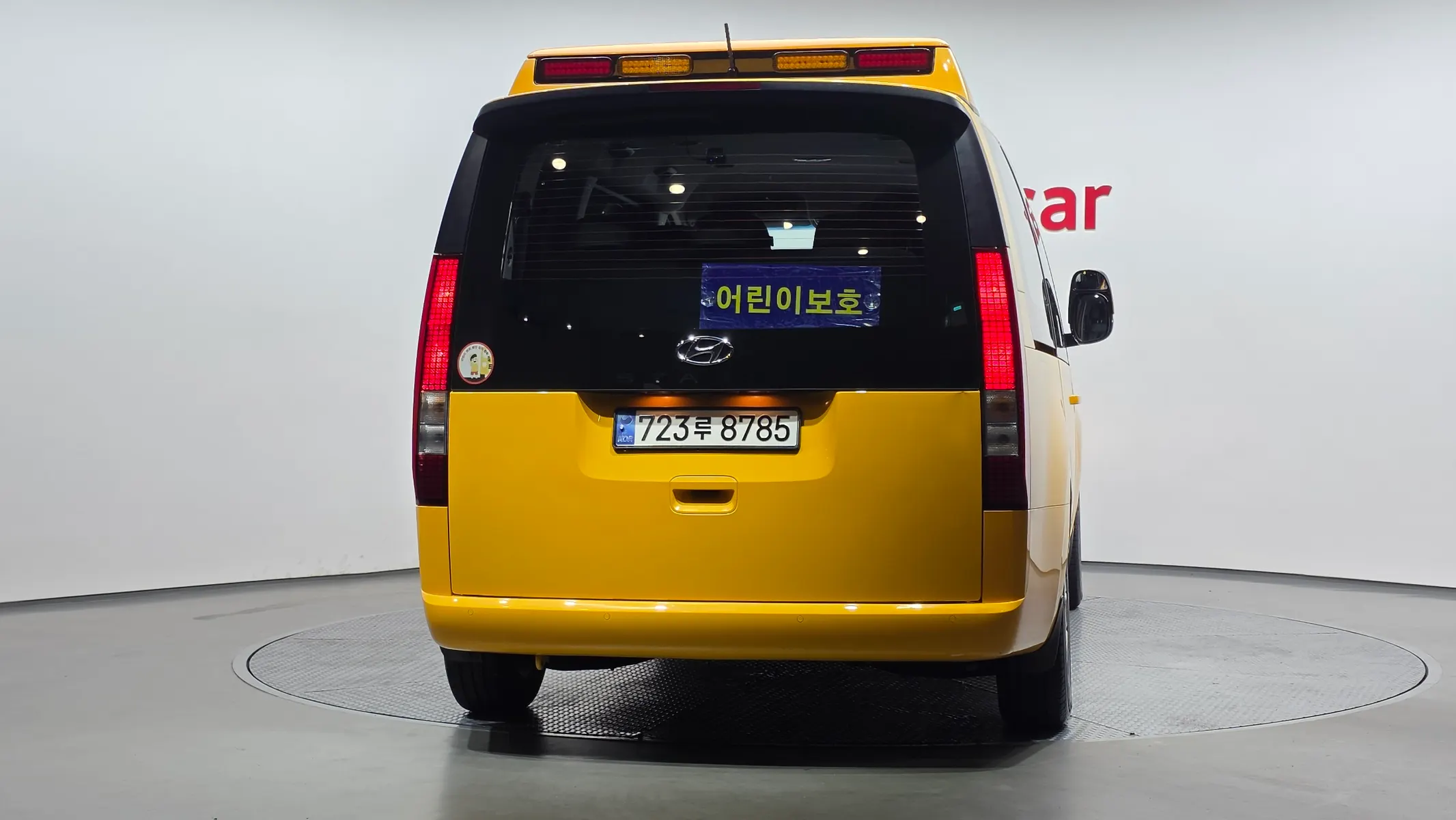 Hyundai Staria L3.5 2023 3/5
